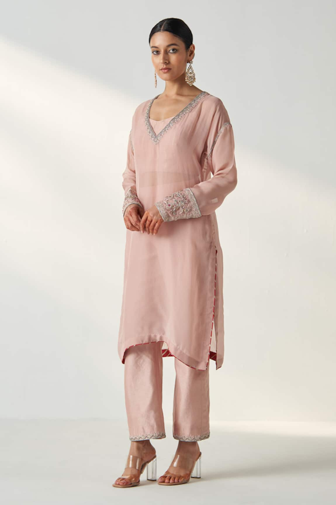 Studio Bagechaa Pakhi Blossom Neckline Embroidered Kurta Pant Set