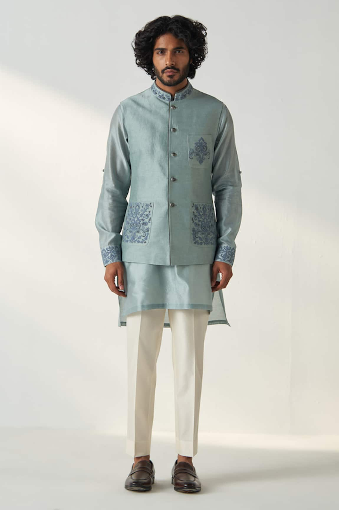 Studio Bagechaa Adit Asymmetric Kurta Set With Bundi