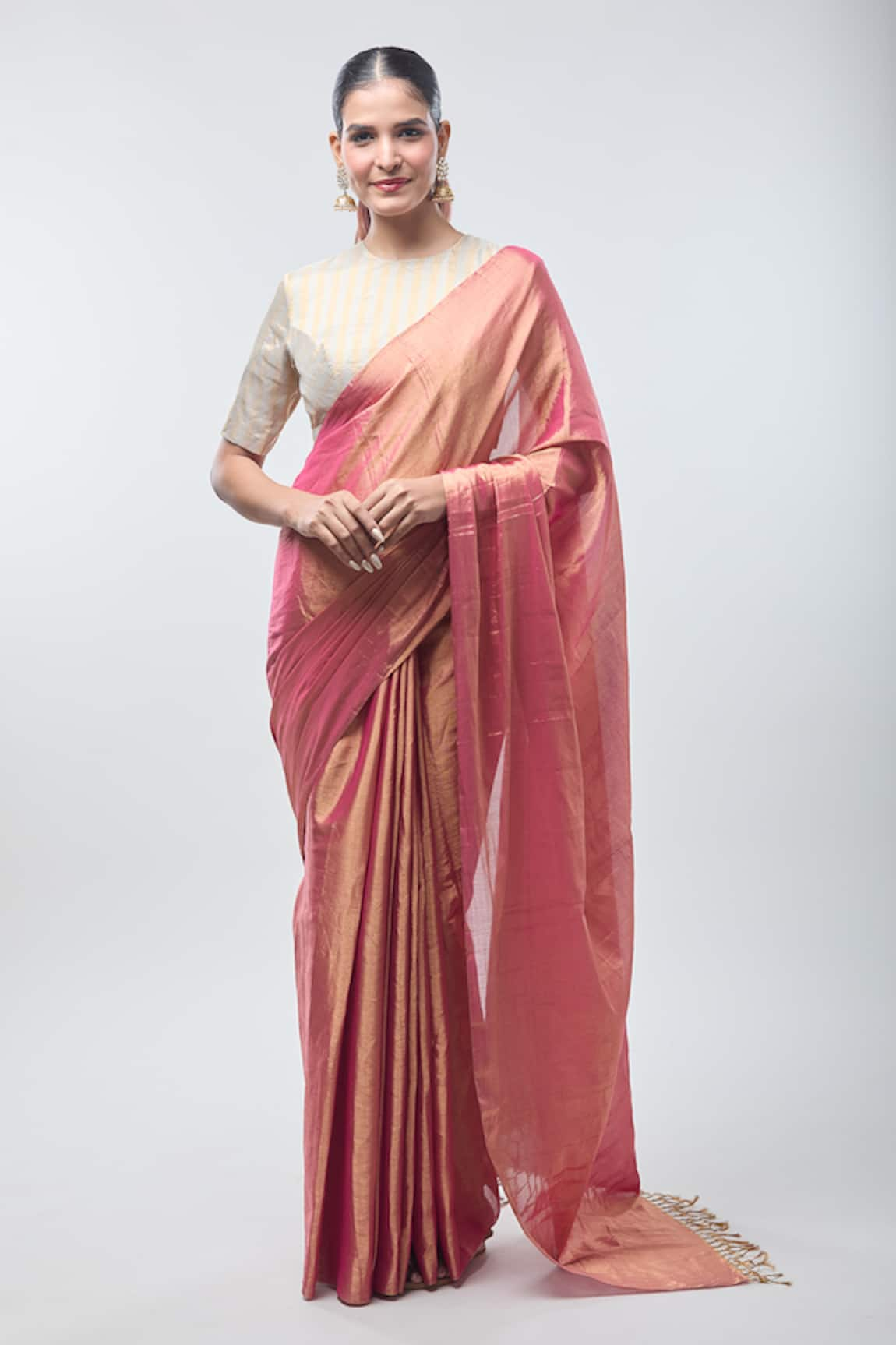 Sheela Suthar Pure Handloom Saree With Running Blouse