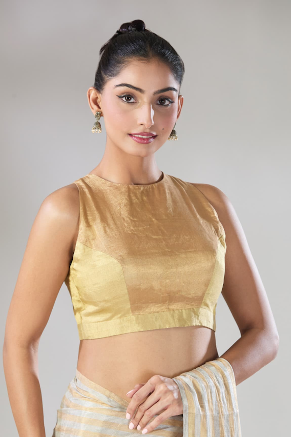 Sheela Suthar Two Toned Sira Handwoven Zari Tissue Saree Blouse