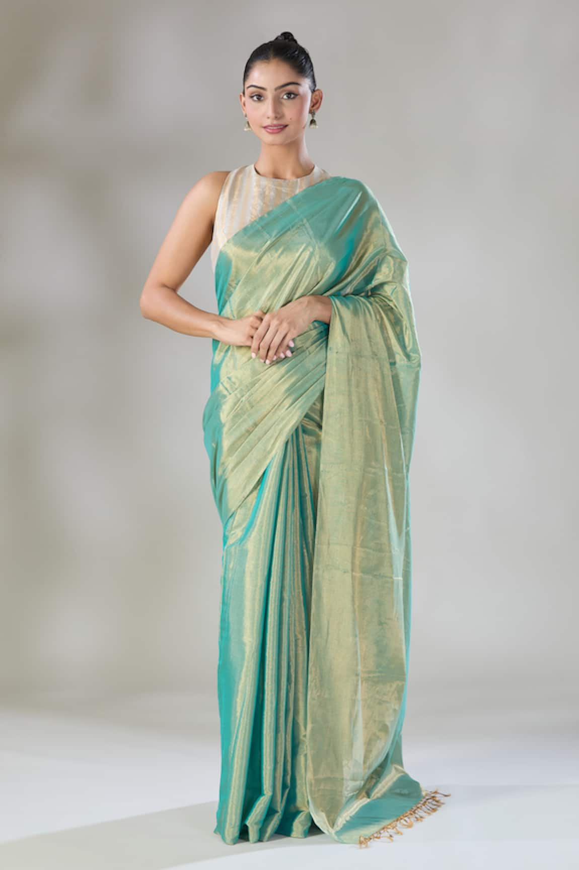 Sheela Suthar Zari Tissue Handwoven Saree