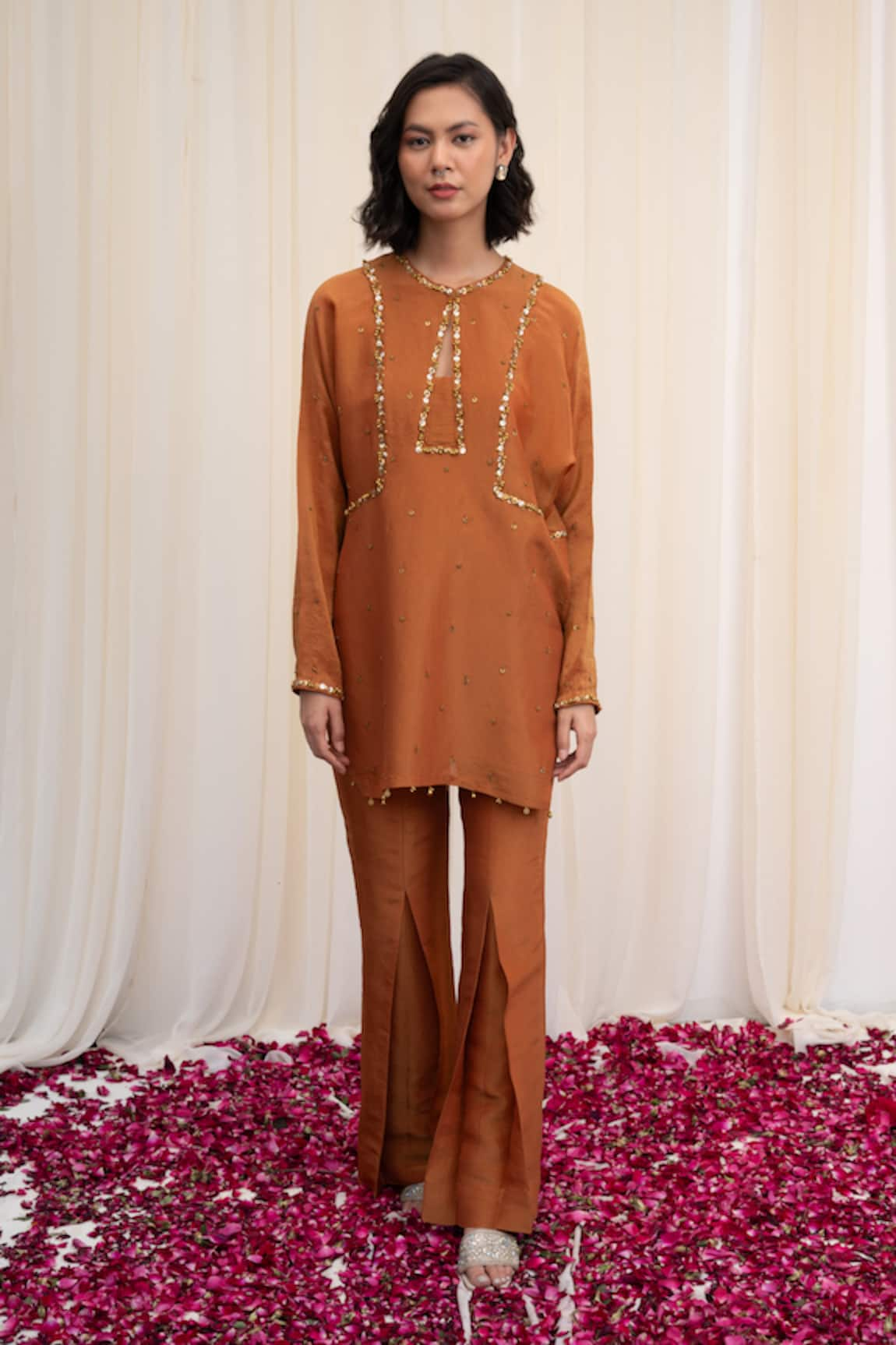 RIRASA Mayur Embroidered Tunic & Pant Set