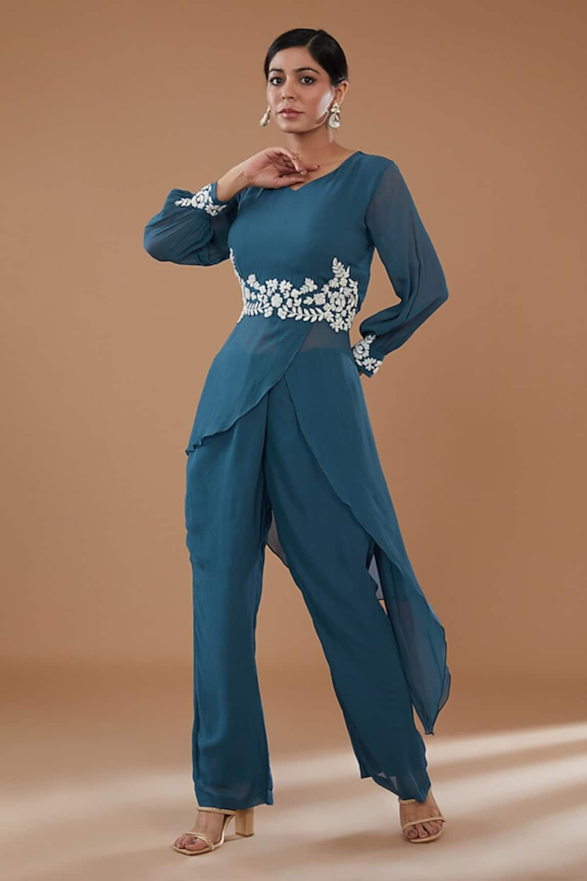 BAIDEHI Overlap Embroidered High- Low Tunic With Pant