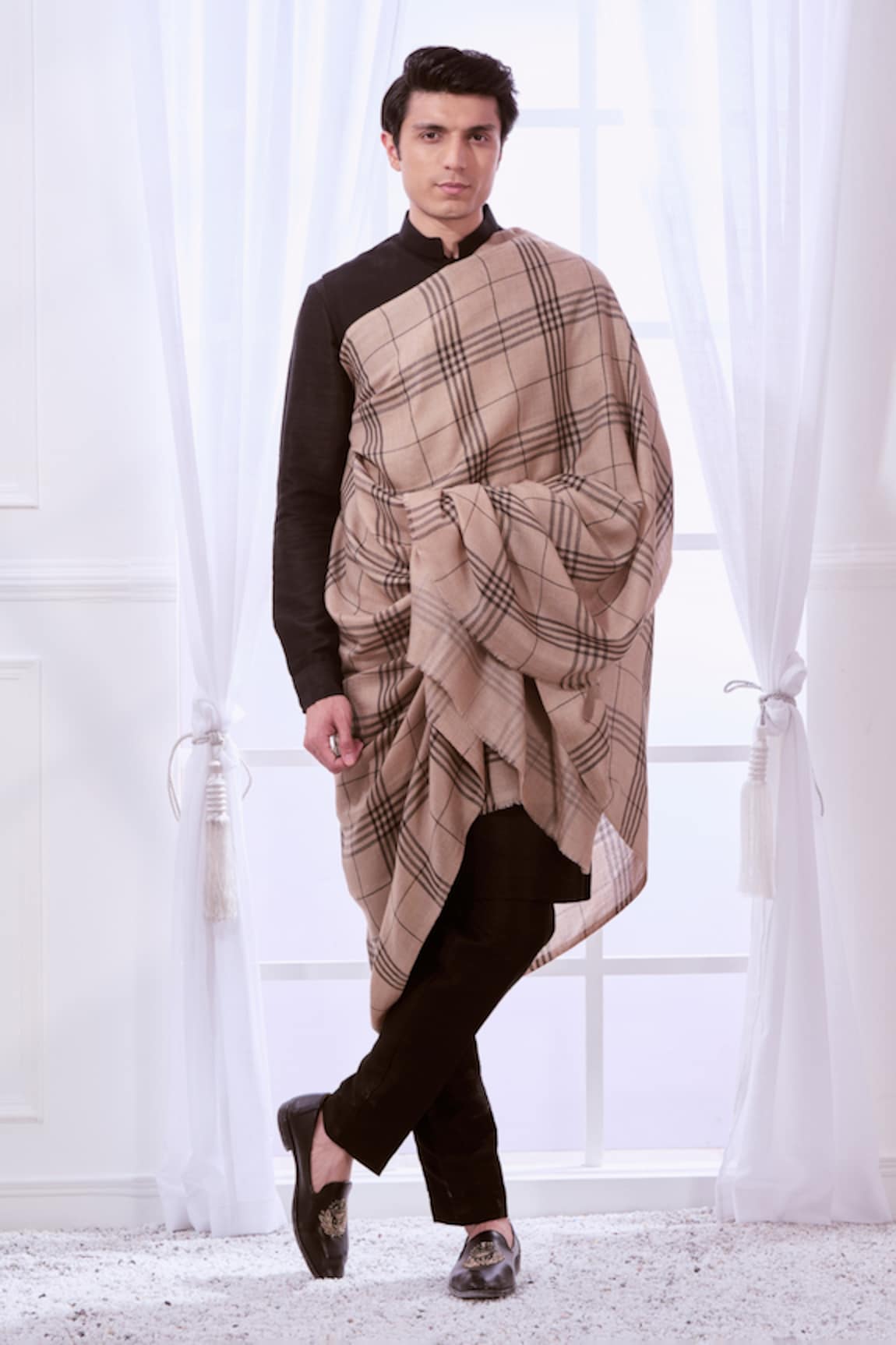 Taroob Fine Wool Checkered Shawl