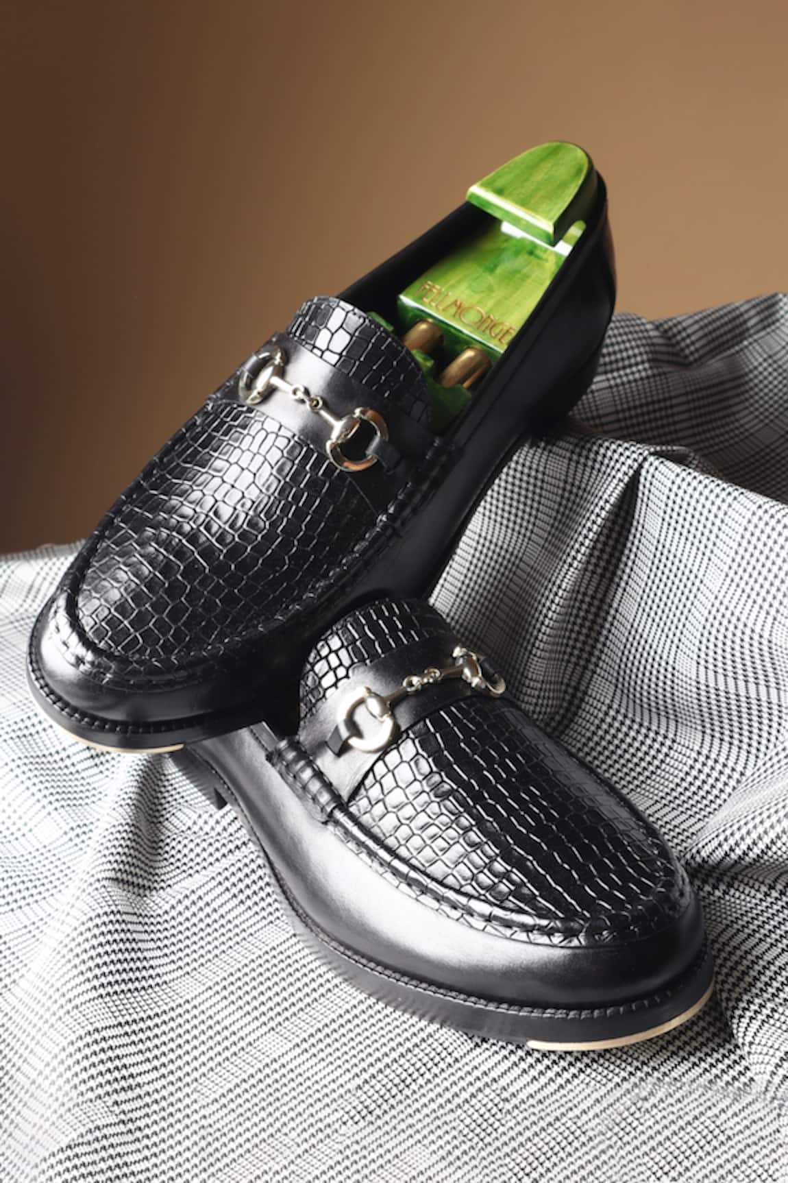 FELLMONGER Leather Buckle Textured Loafers