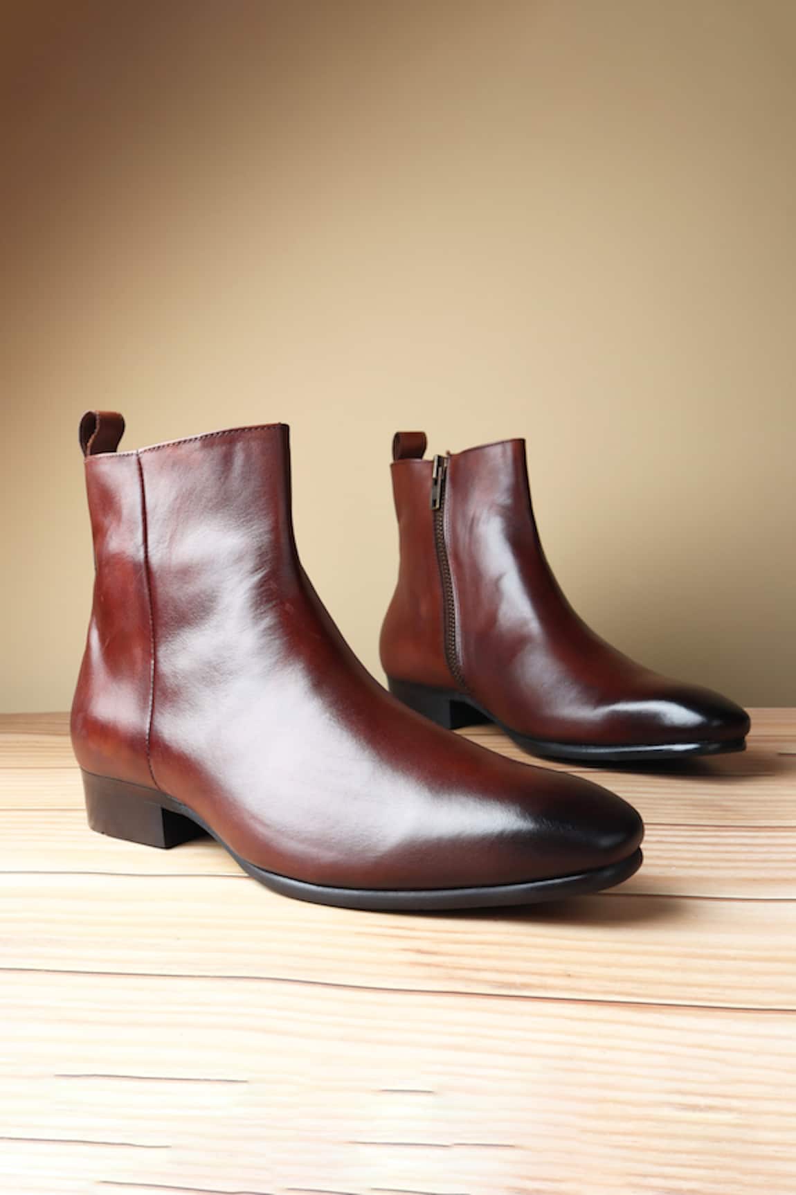 FELLMONGER Leather Shaded Toe Boots