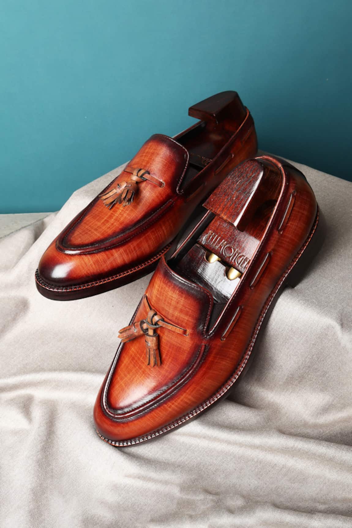 FELLMONGER Leather Mirror Glossed Loafers