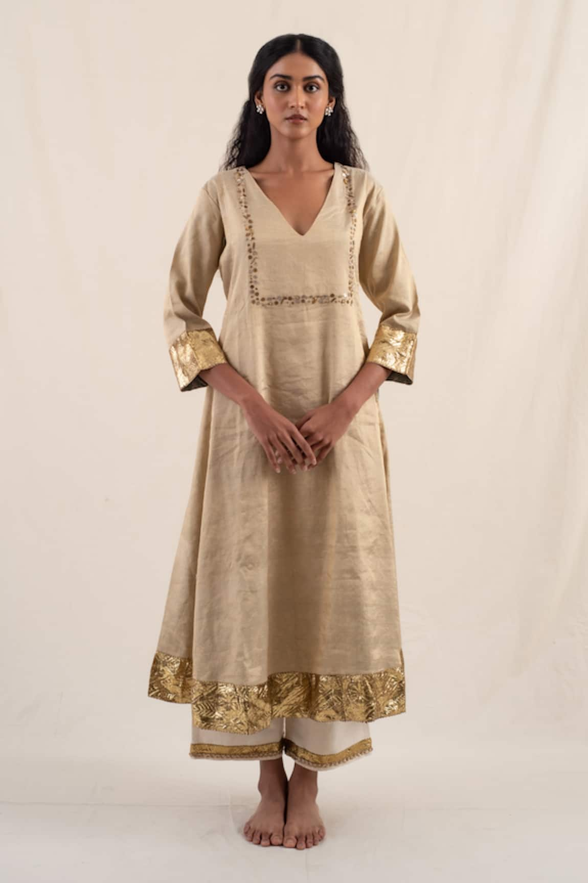 Priyanka Raajiv Kalan Chanderi Embroidered Kurta With Pant