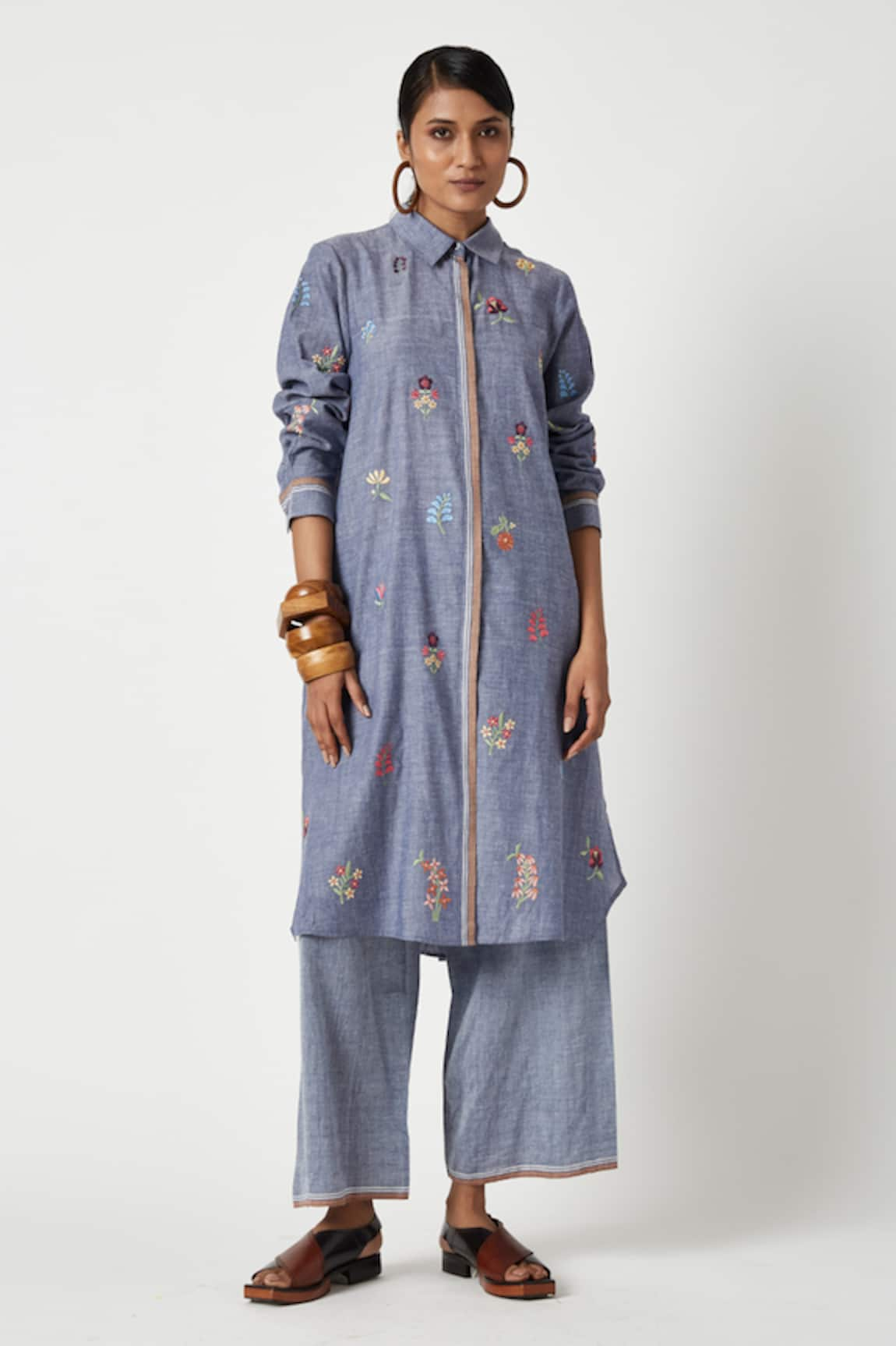 Payal Pratap Begonia Blossom Embroidered Kurta With Pant