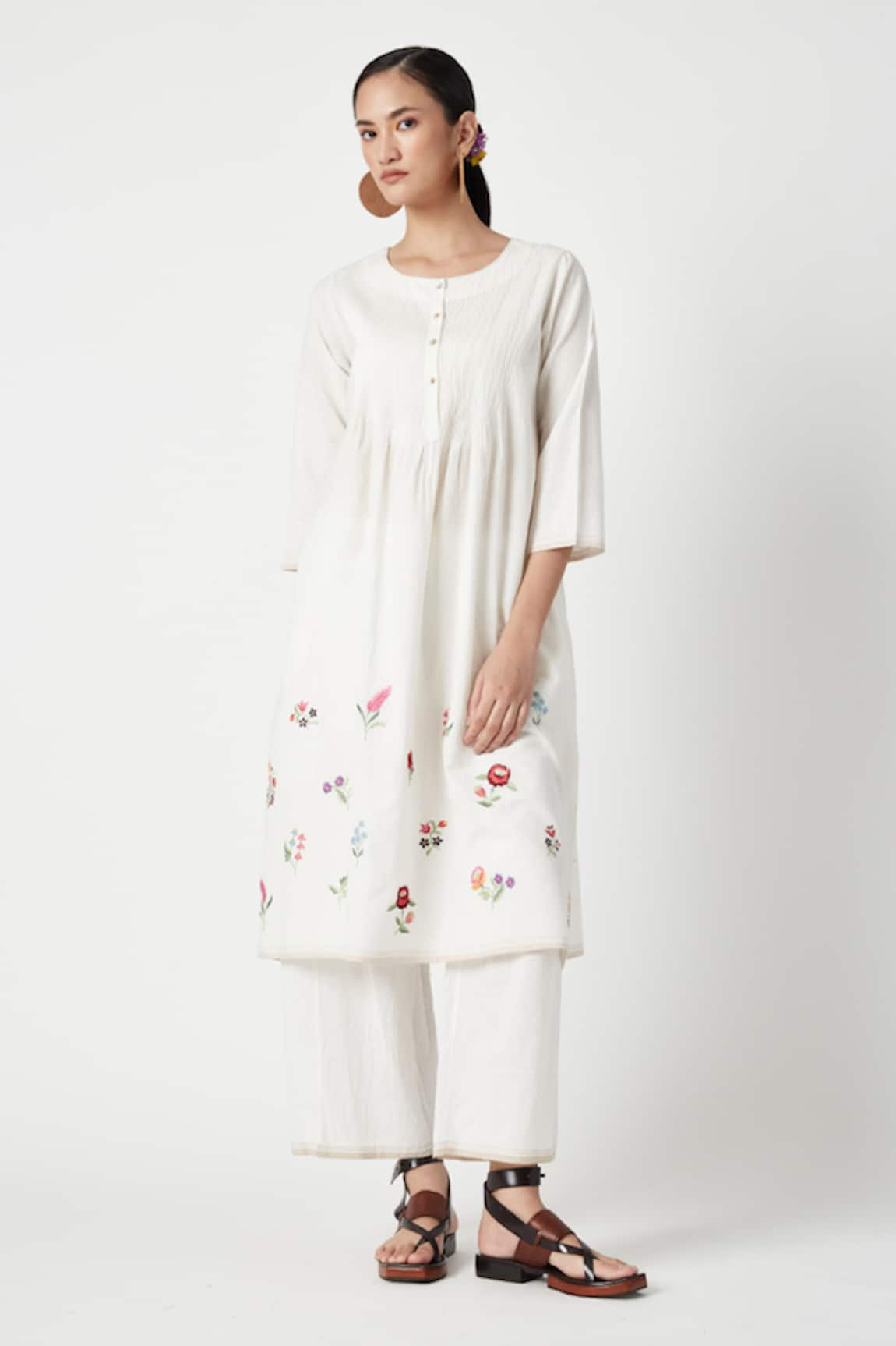 Payal Pratap Phlox Floral Sprig Embroidered Kurta With Pant