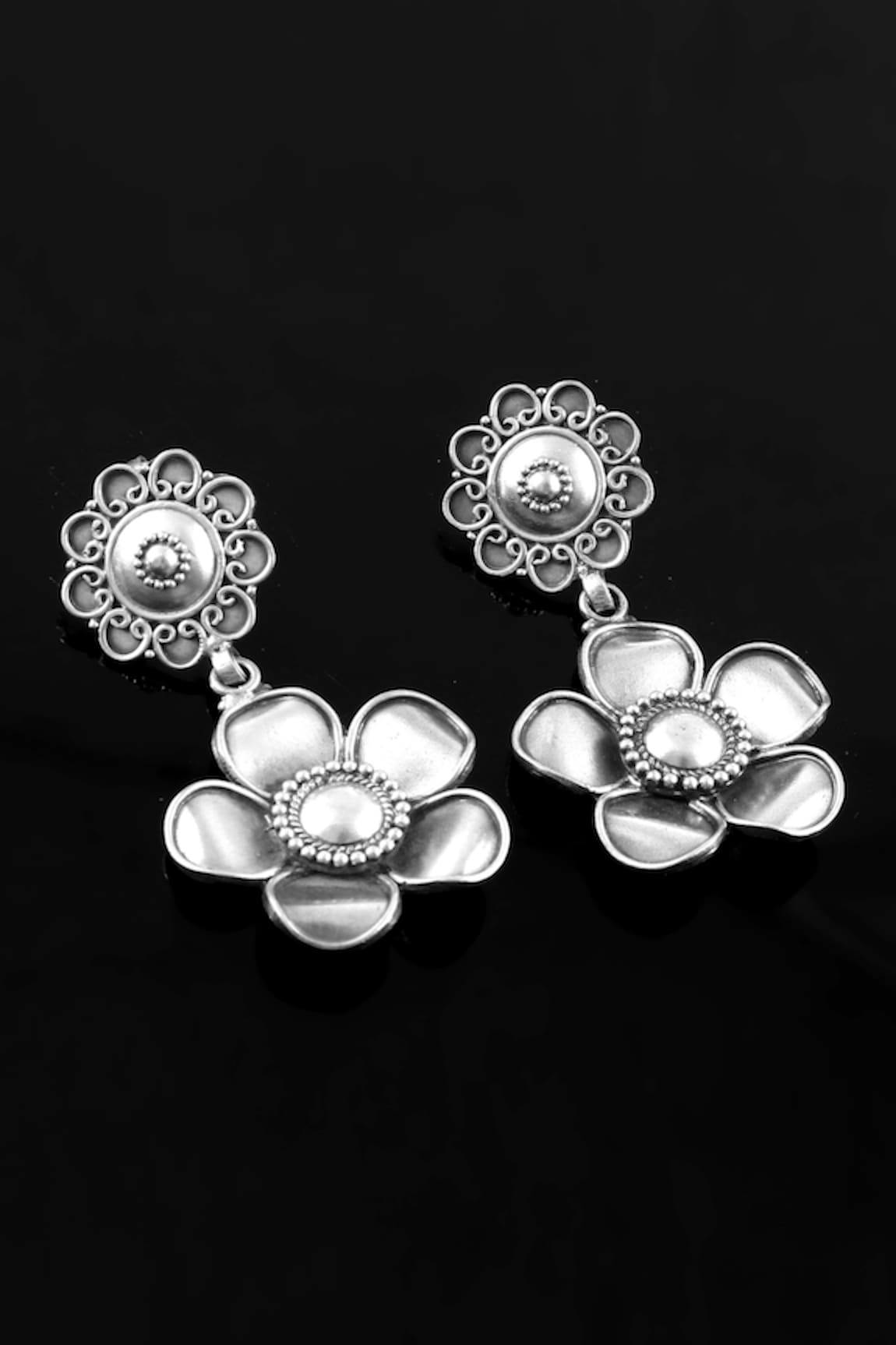 Noor Floral Cutwork Earrings