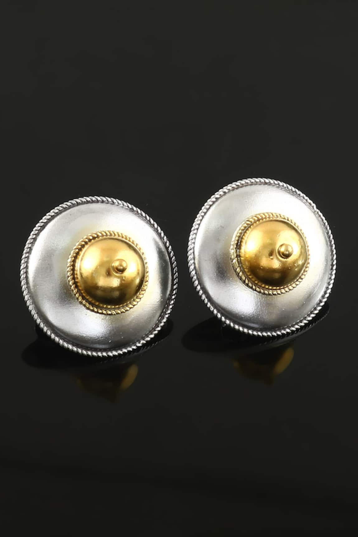 Noor Oxidized Circular Dual Tone Studs