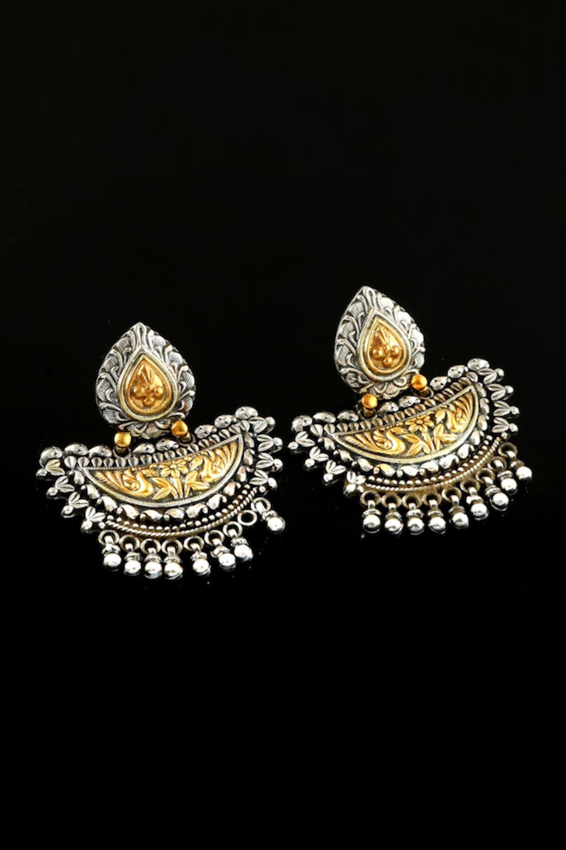 Noor Dual Toned Diya Carved Earrings