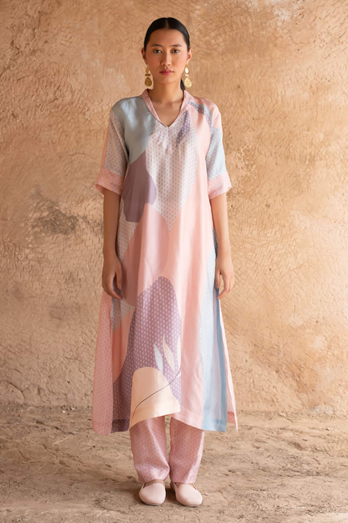 Clos Printed Straight Kurta With Pant