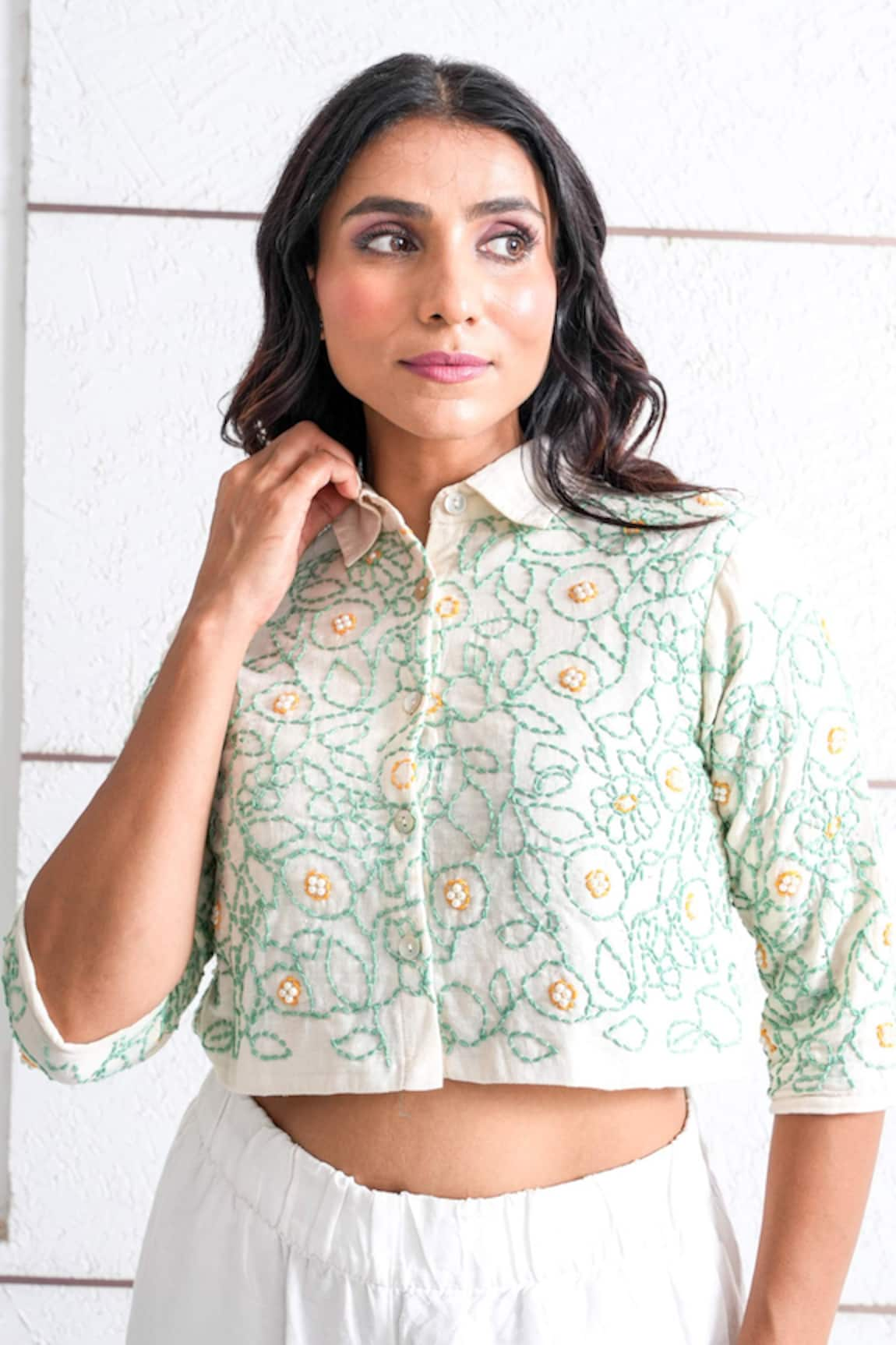 Spin Wheel Floral Hand Embroidered Crop Shirt