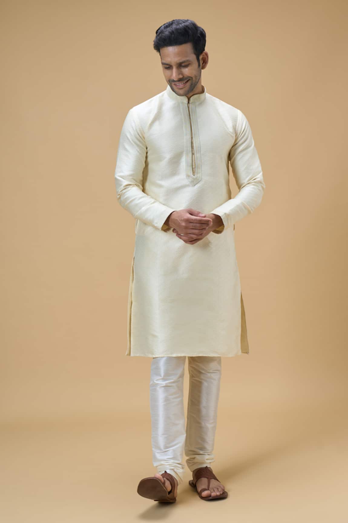 Arihant Rai Sinha Woven Textured Kurta With Churidar 