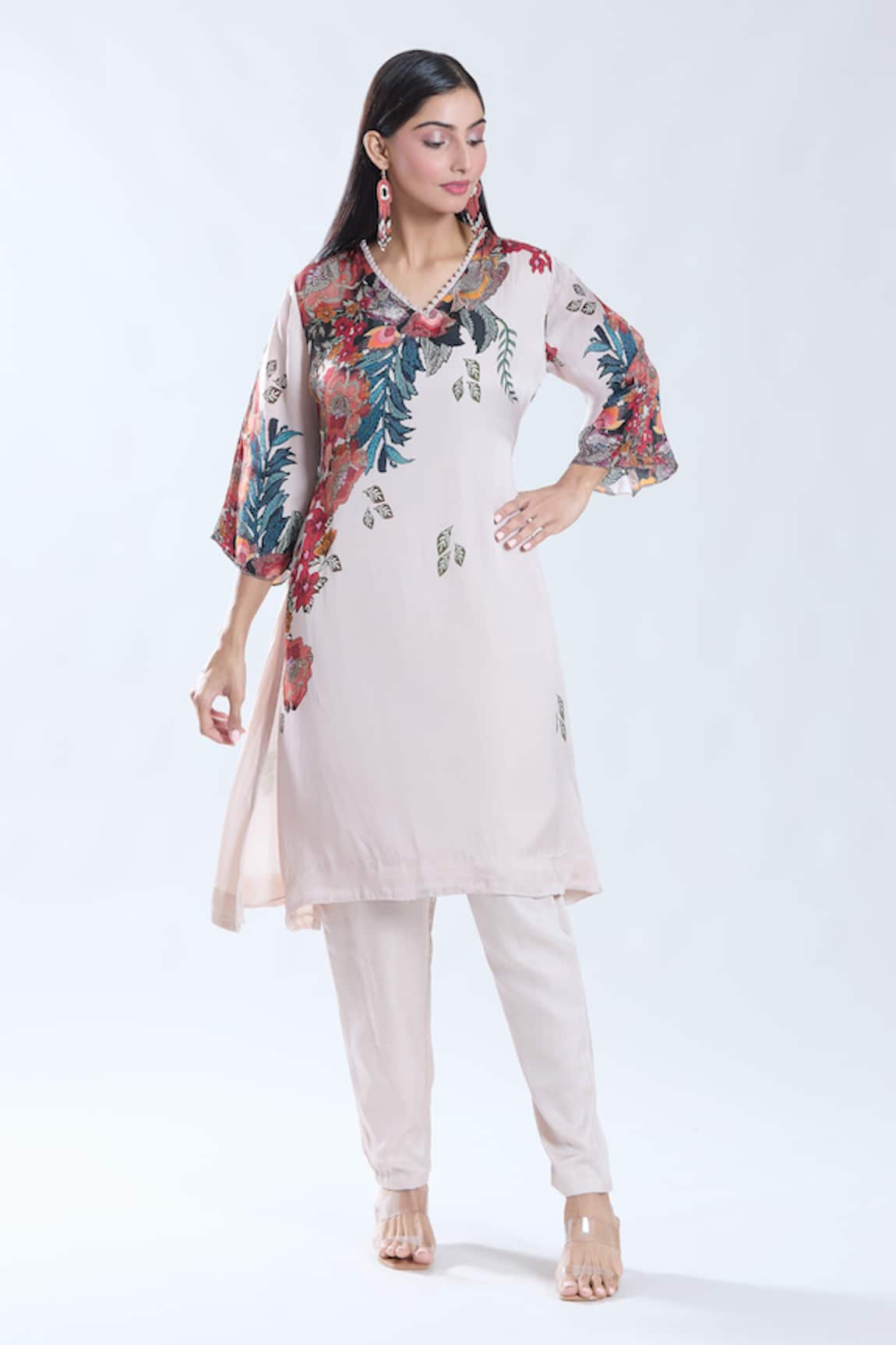 Preeti Jhawar Floral Pattern Kurta & Pant Set