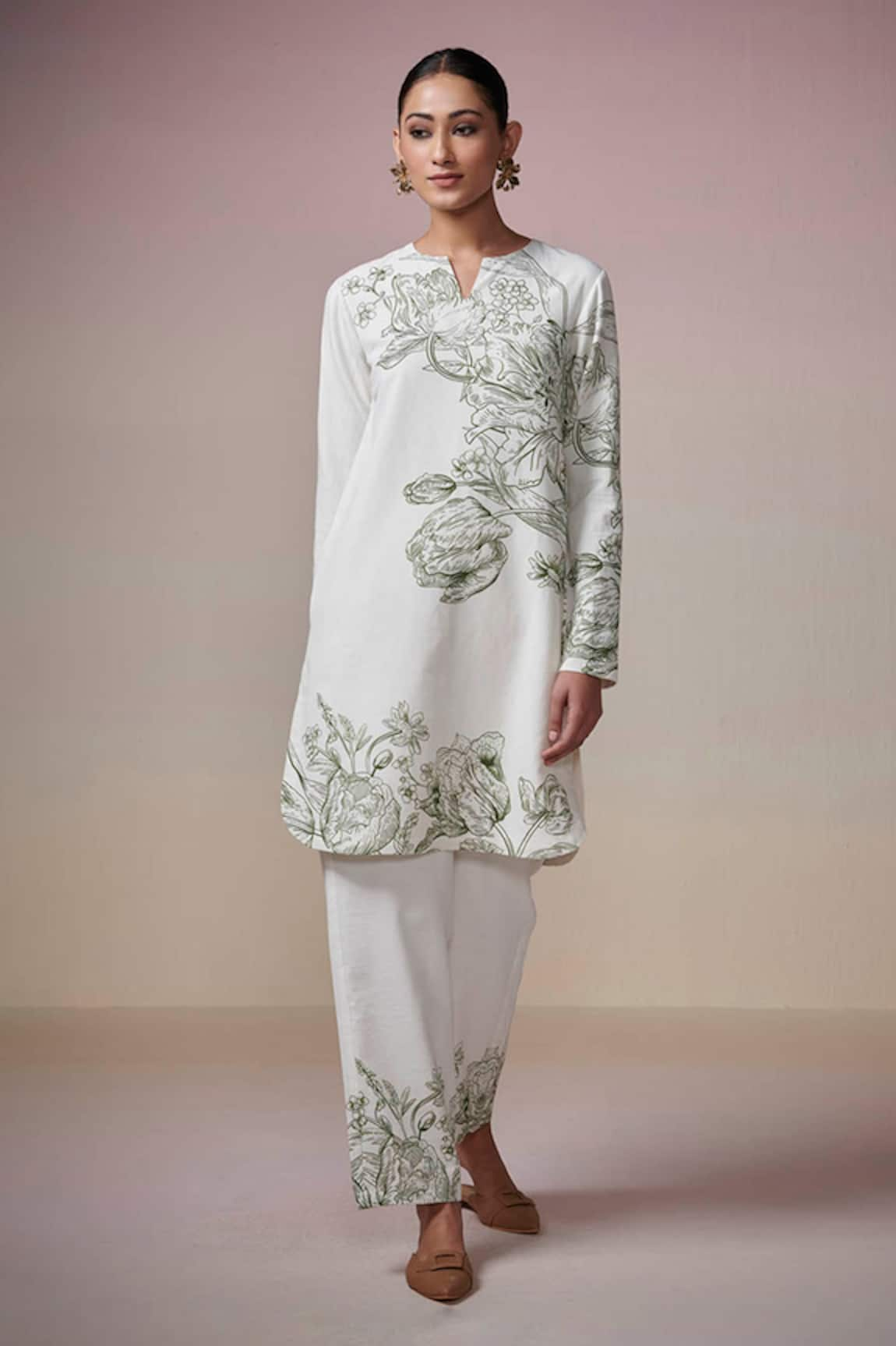 Dressfolk Dreamy Sapphire Floral Print Kurta & Pant Set