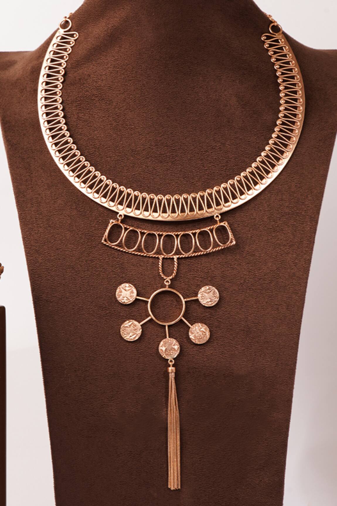 Suhani Pittie Flow Of Nile Choker Pendant Necklace 
