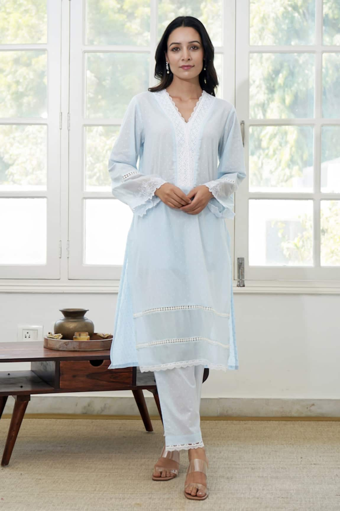 Nero India Cutwork Sleeves Lace Pattern Kurta