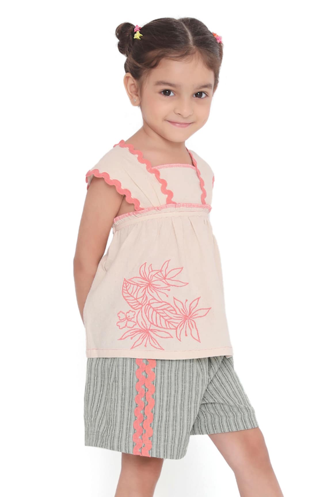 Miko Lolo Embroidered Lillete Top With Alouette Jacquard Shorts