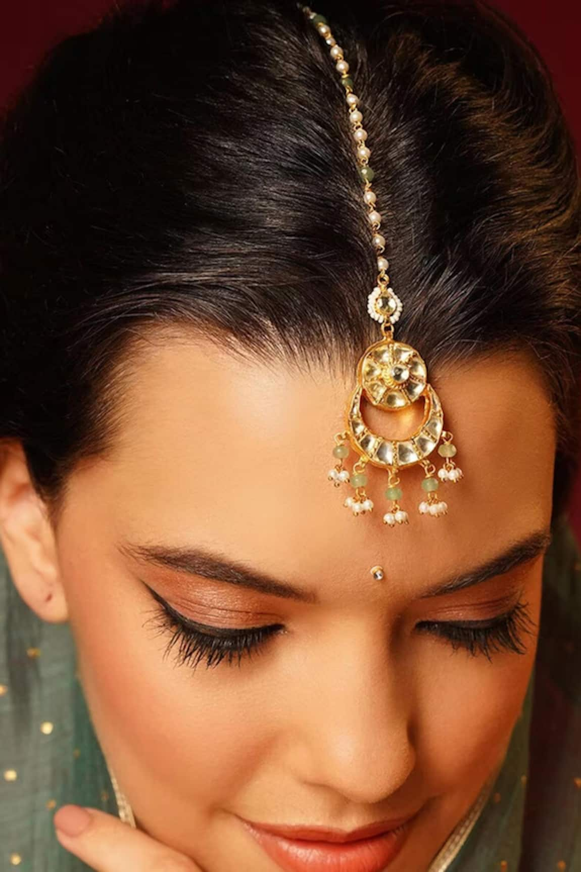 MAISARA JEWELRY Kundan Embellished Maangtikka