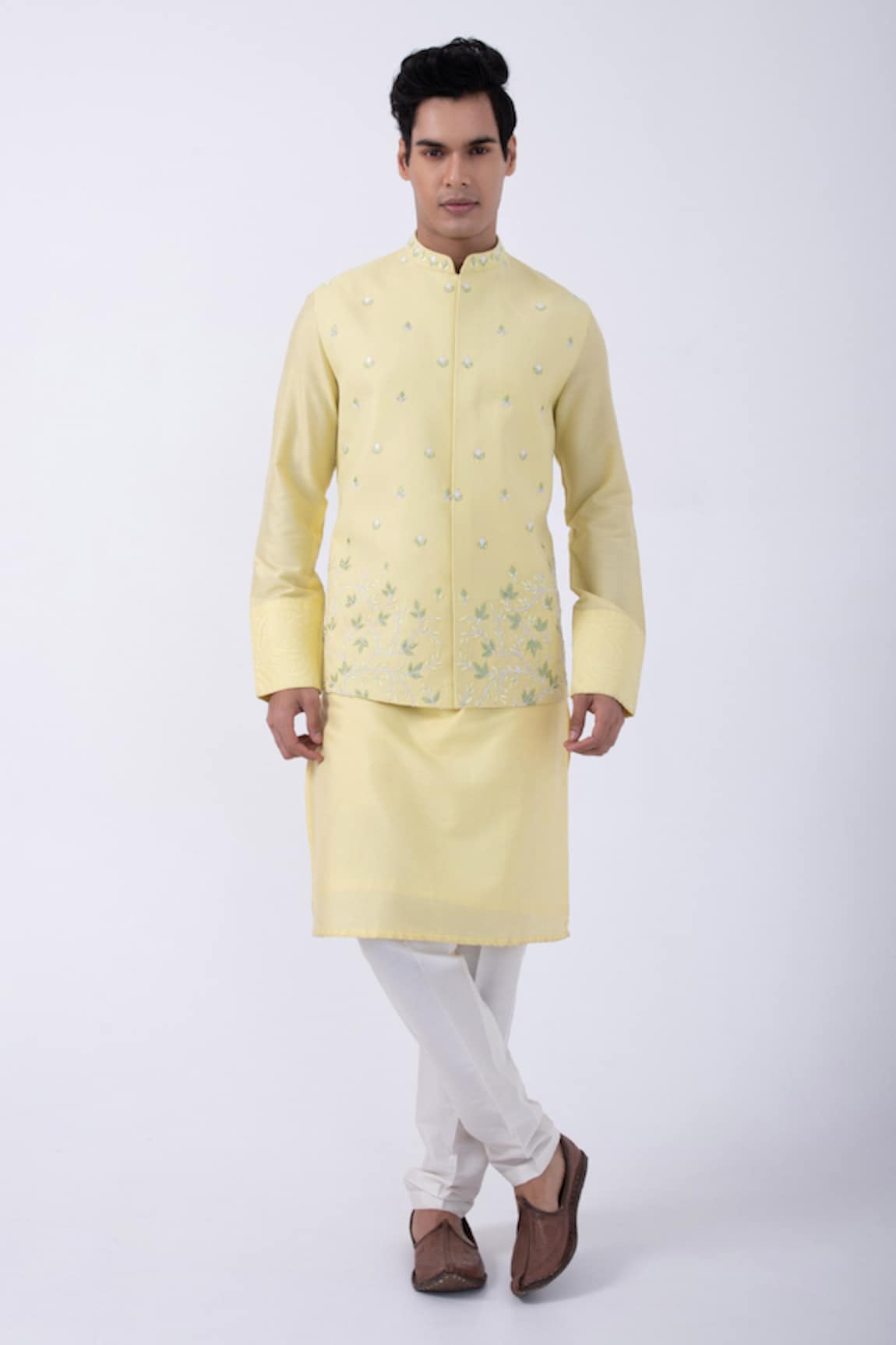 KAKA CALCUTTA Cutdana Embroidered Bundi Jacket With Kurta Set