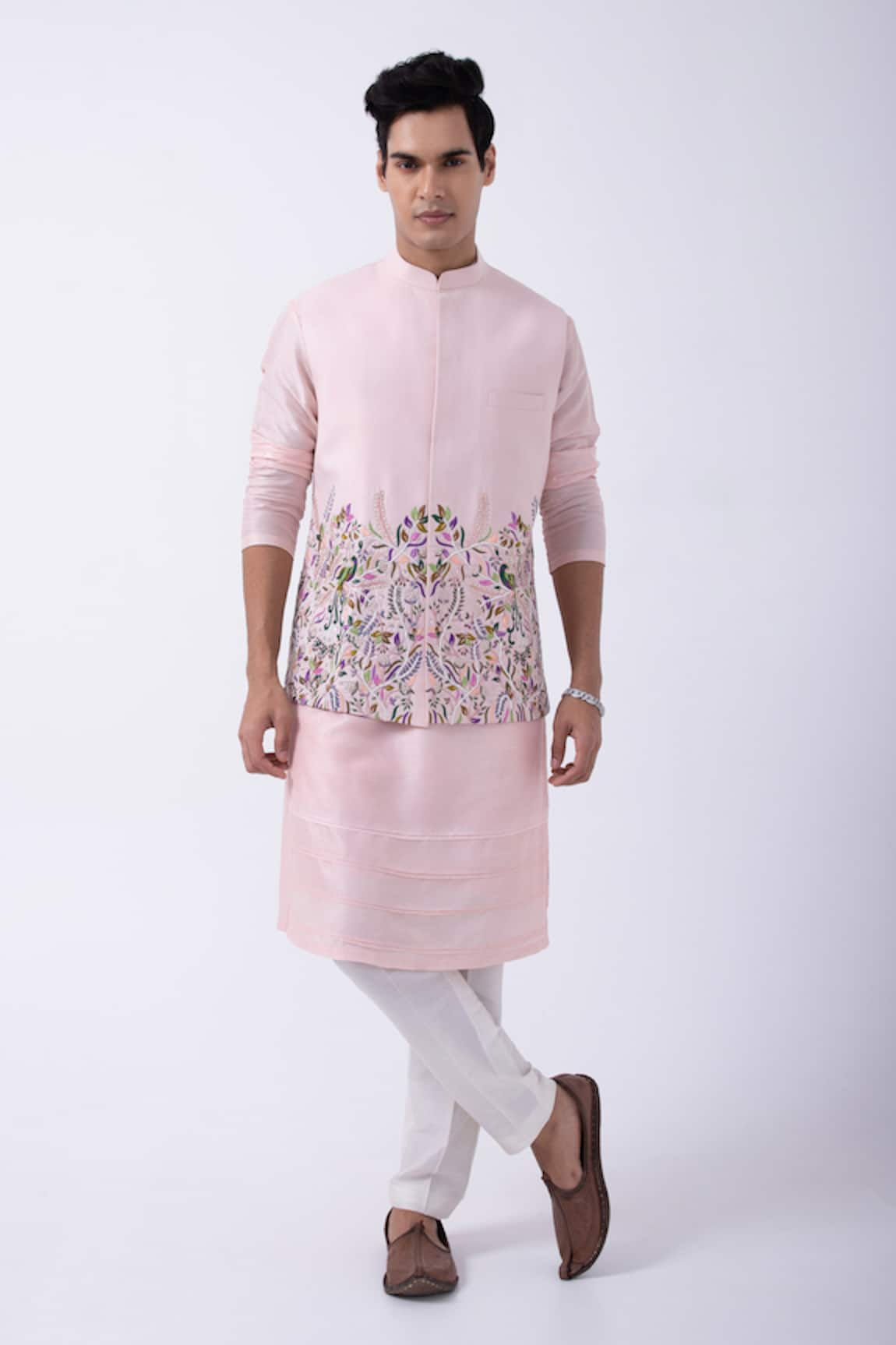 KAKA CALCUTTA Mirror Embroidered Bundi Jacket