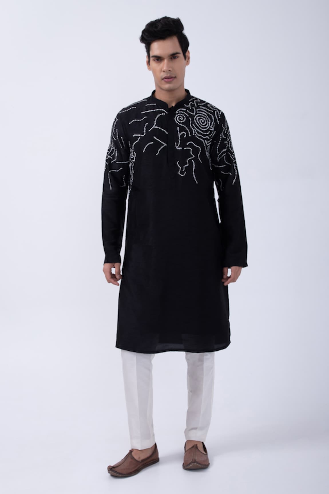 KAKA CALCUTTA Thread Embroidered Kurta & Pyjama Set