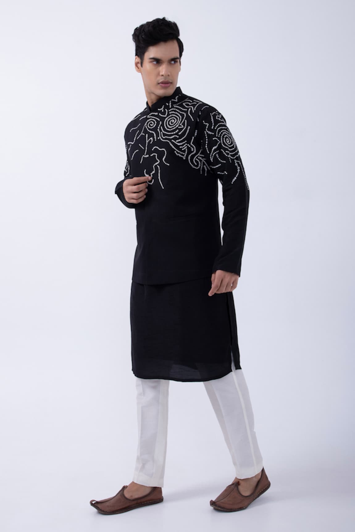 KAKA CALCUTTA Thread Embroidered Bundi Jacket