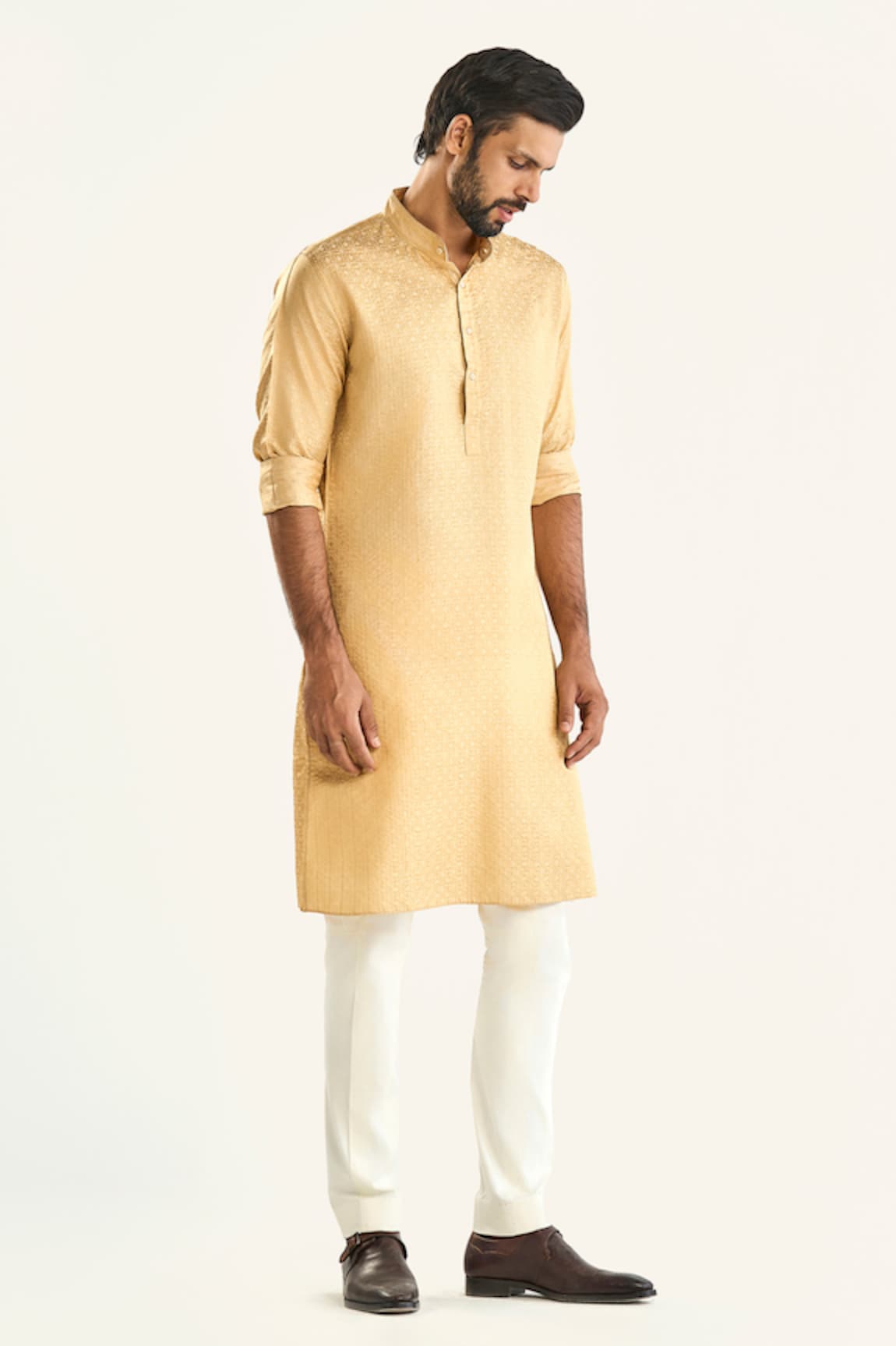 Raghavendra Rathore Jodhpur The Samarkand Silk Embroidered Kurta