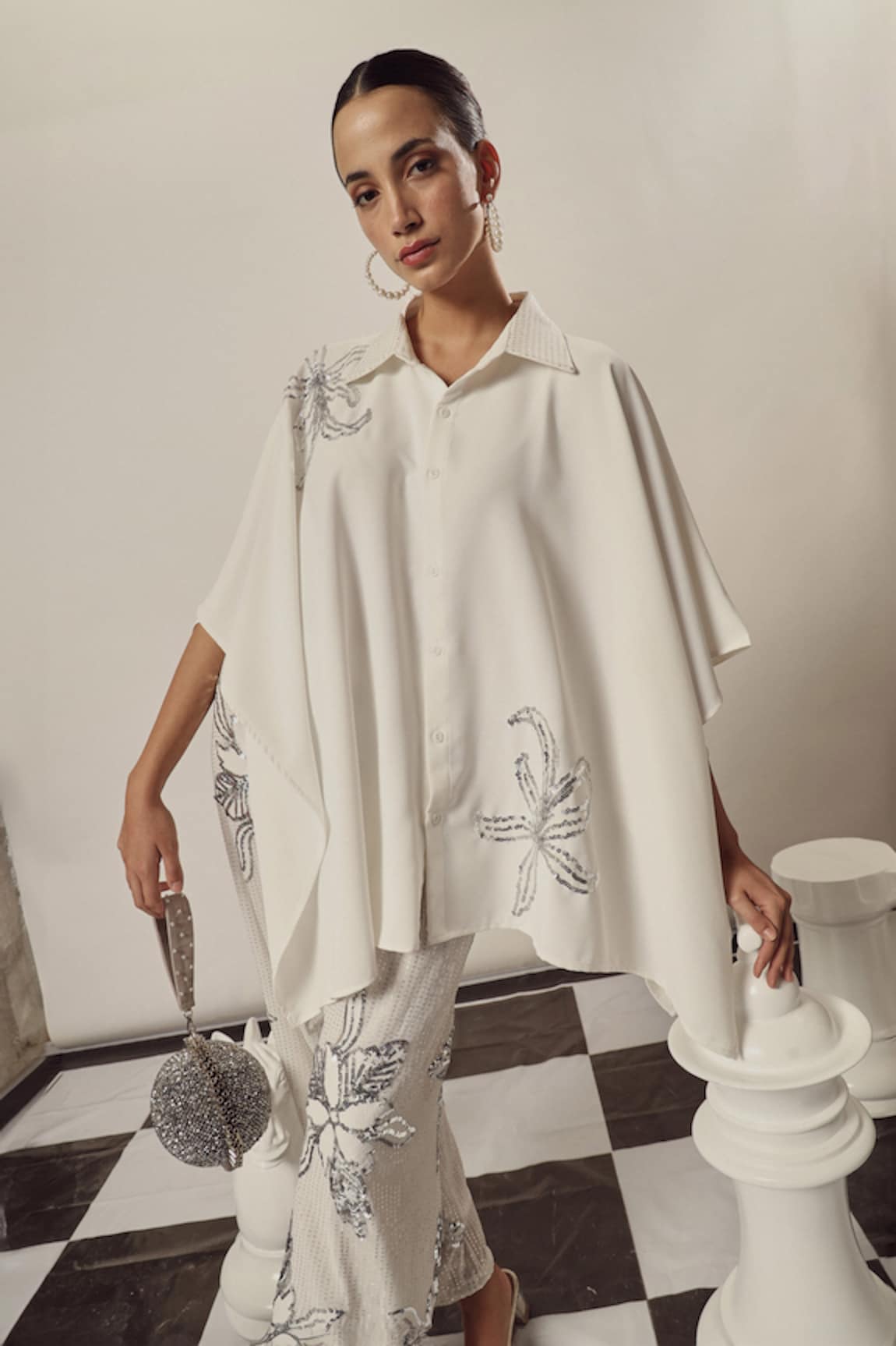 Tasuvure Bianca Borage Embroidered Cape & Pant Set