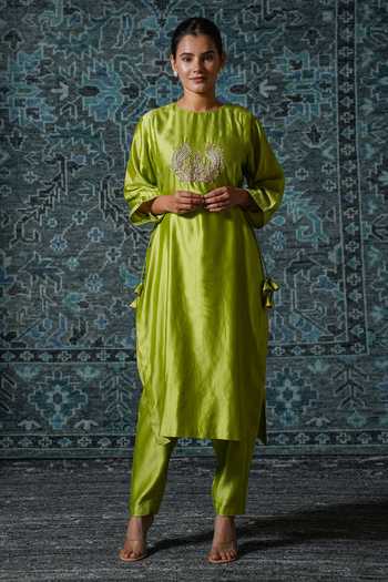 Eeda Noor Embroidered Patch Kurta & Pant Set 