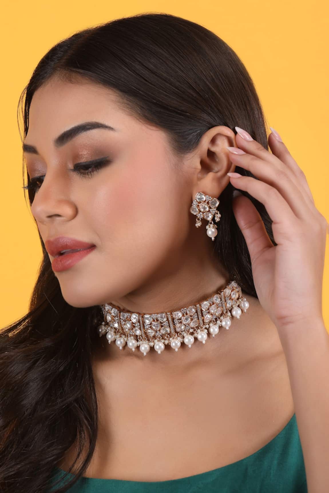 Auraa Trends Kundan & Pearls Meenakari Necklace Set 