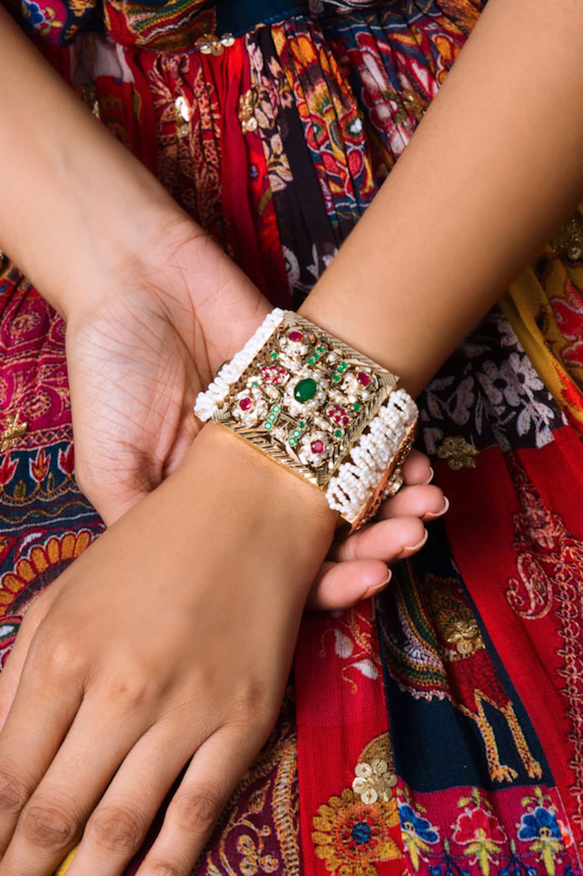 Queens Jewels Opulent Jadau Stone Bracelet 