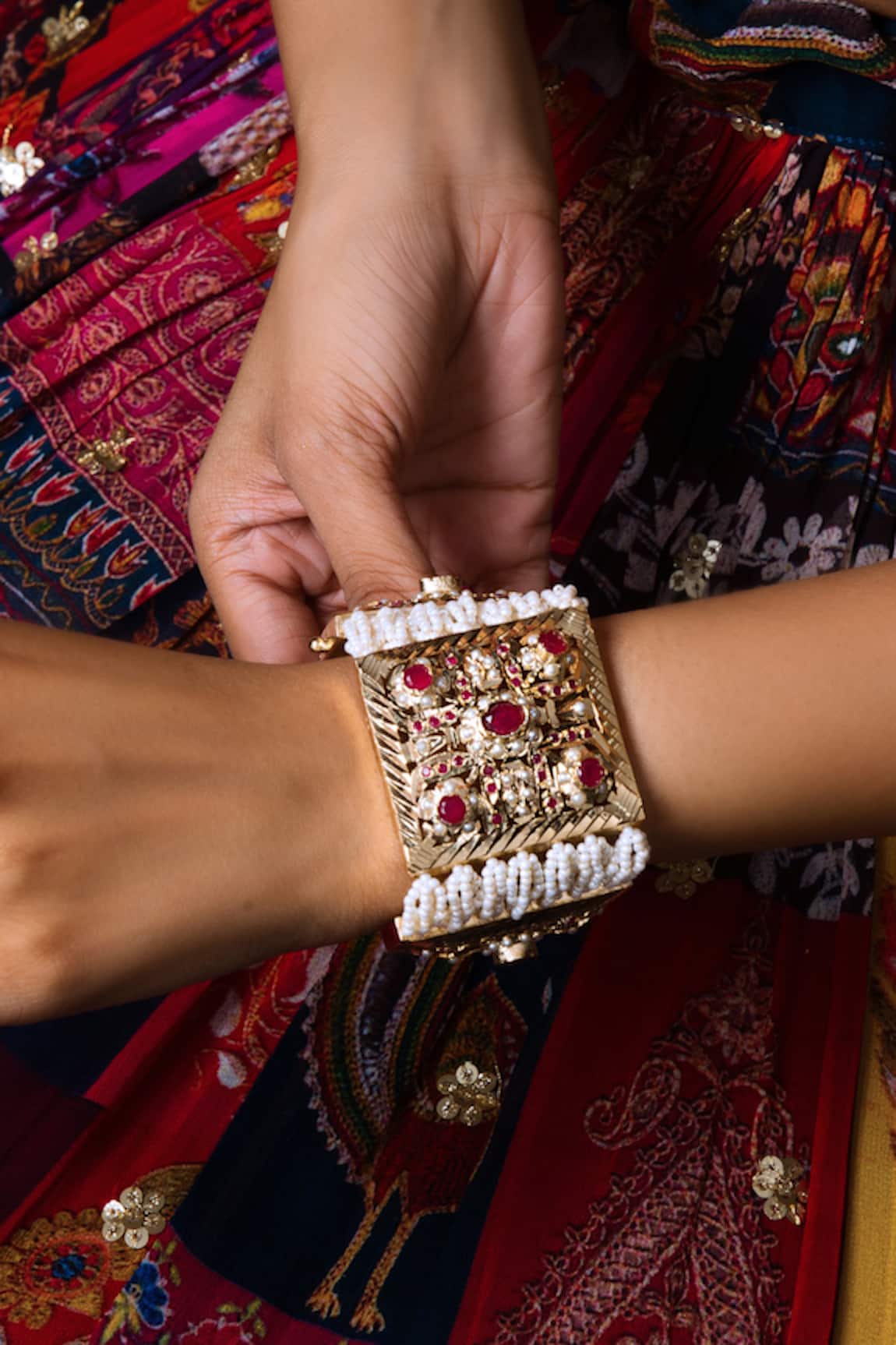 Queens Jewels Stone Jadau Bracelet 