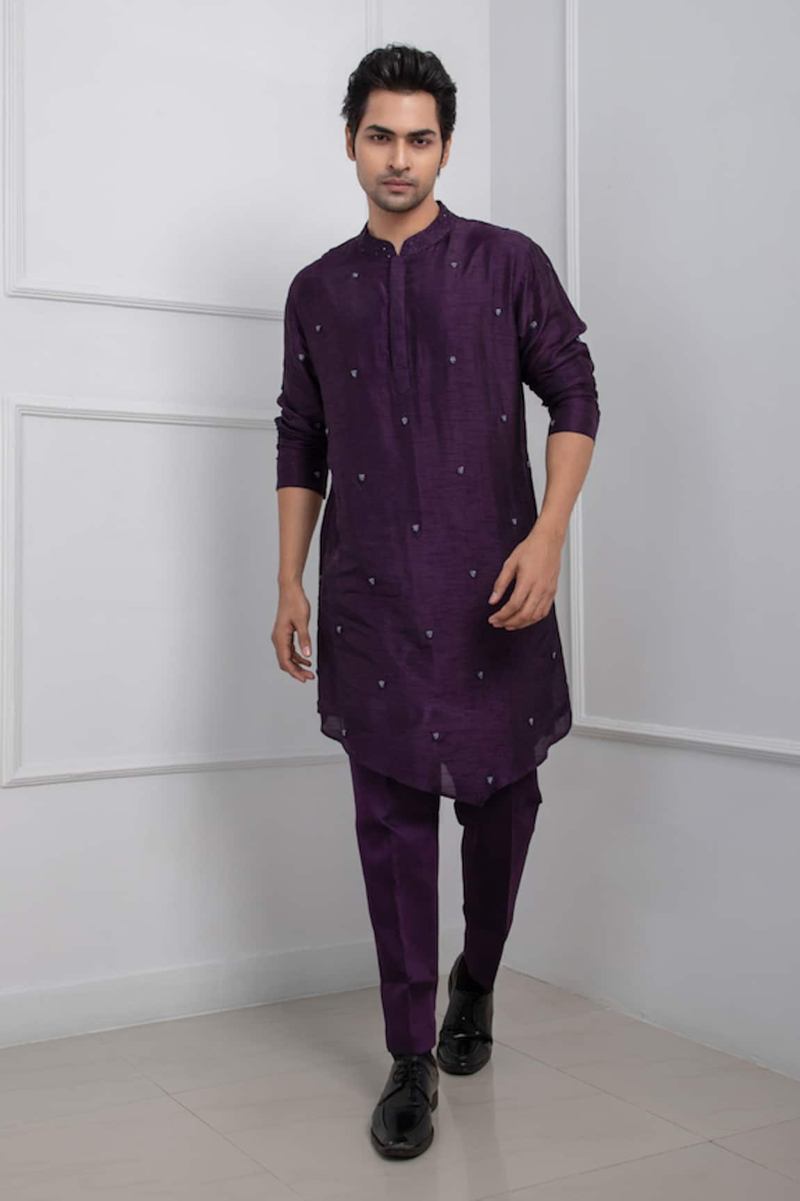 Smriti By Anju Agarwal Asymmetric Bead Embroidered Kurta With Pant