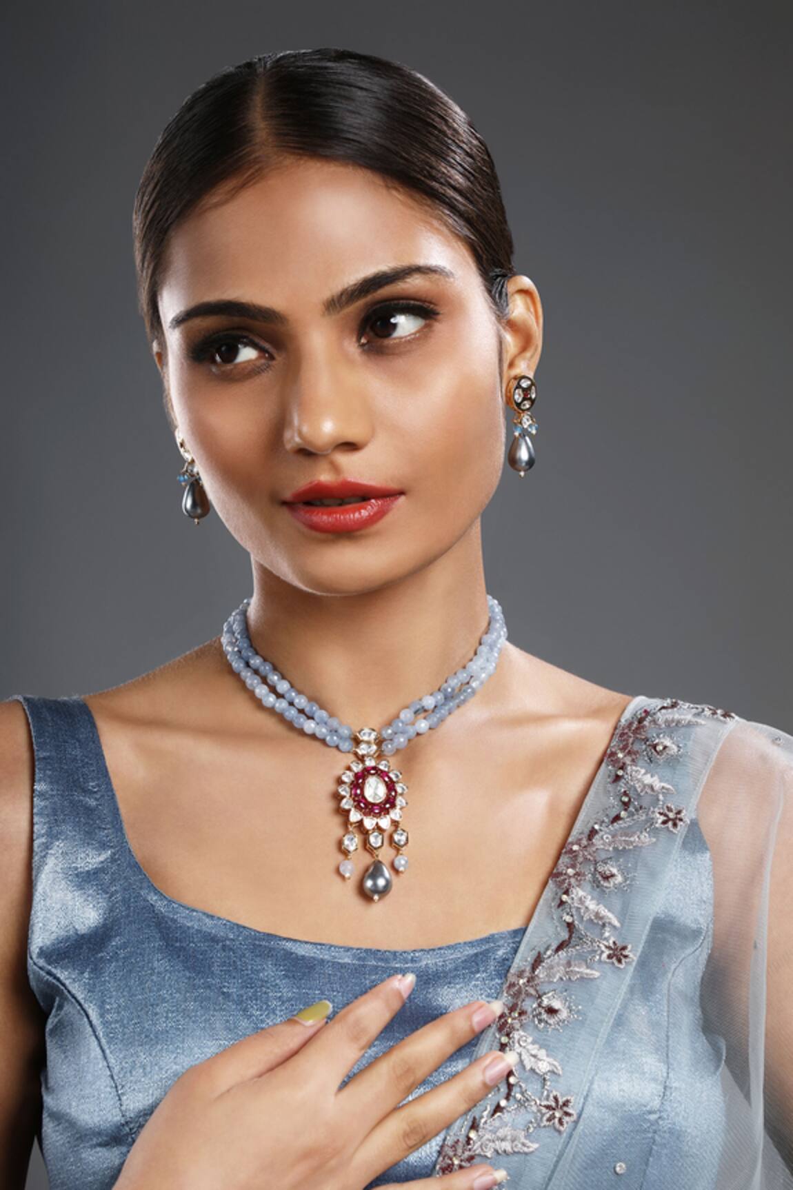 HRISHA Agate Embellished Pendant Choker Necklace Set