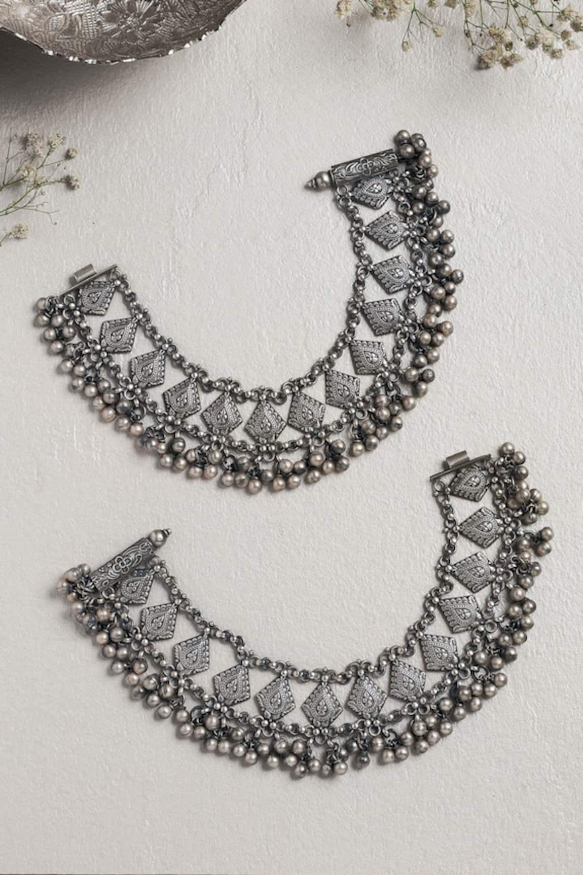 Mero Jewellery Geometric Carved Anklet - Set of 2