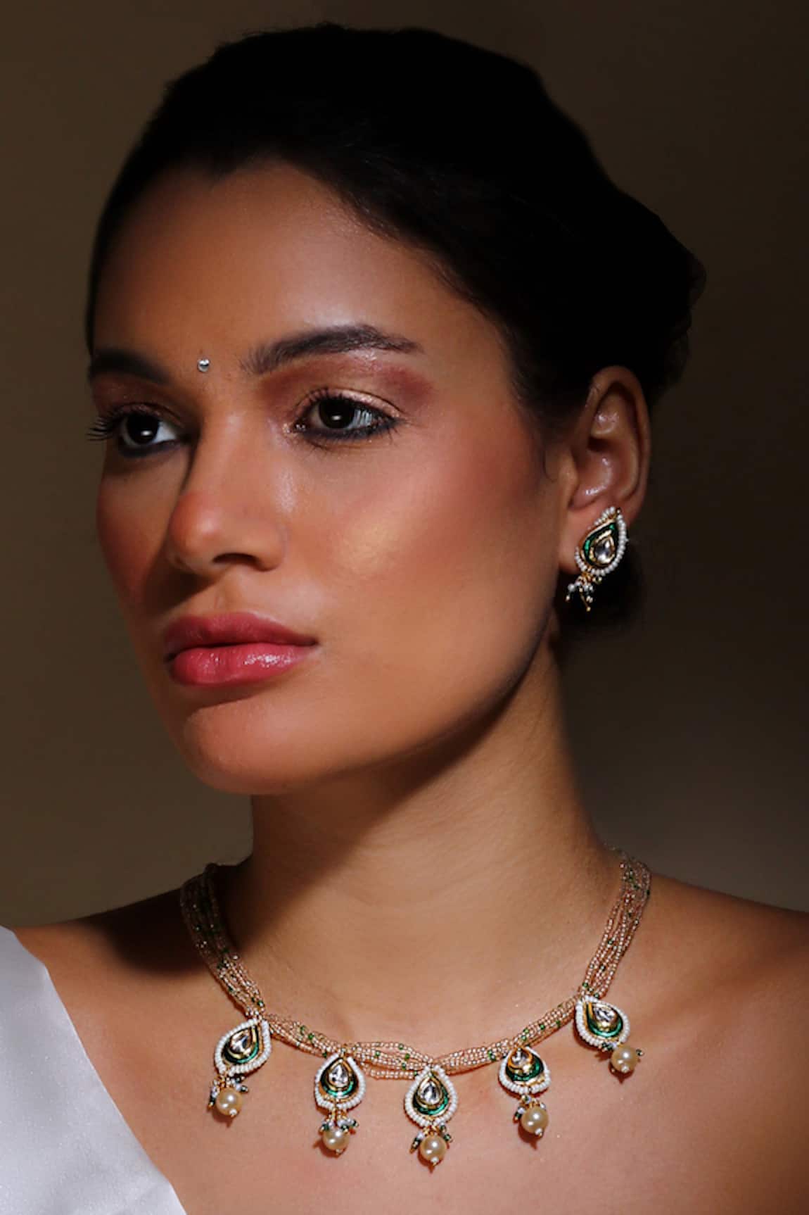 Dugran By Dugristyle Teardrop Kundan & Pearl Necklace Set