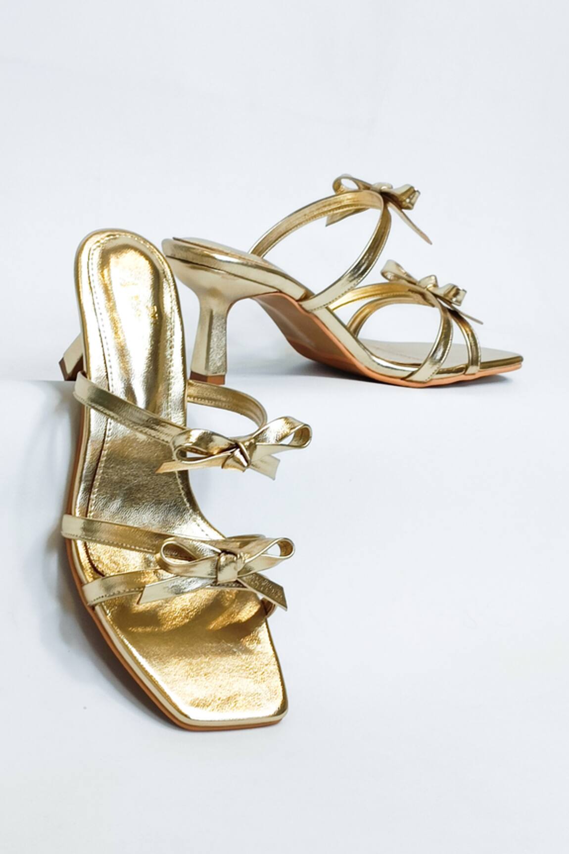The Alter Solid T-Shaped Gold Stiletto