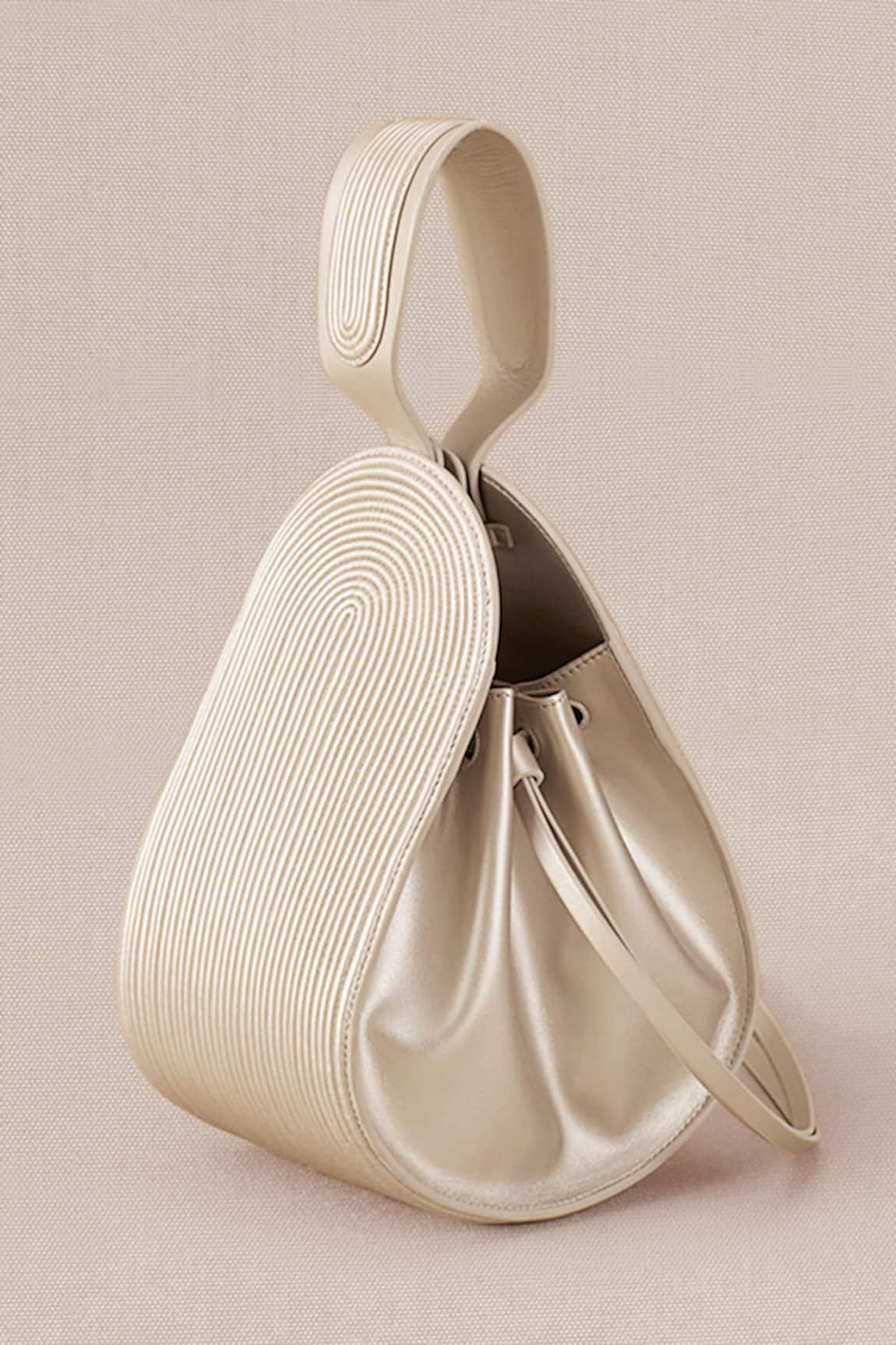 Ampm Metallic Corded Bucket Bag 