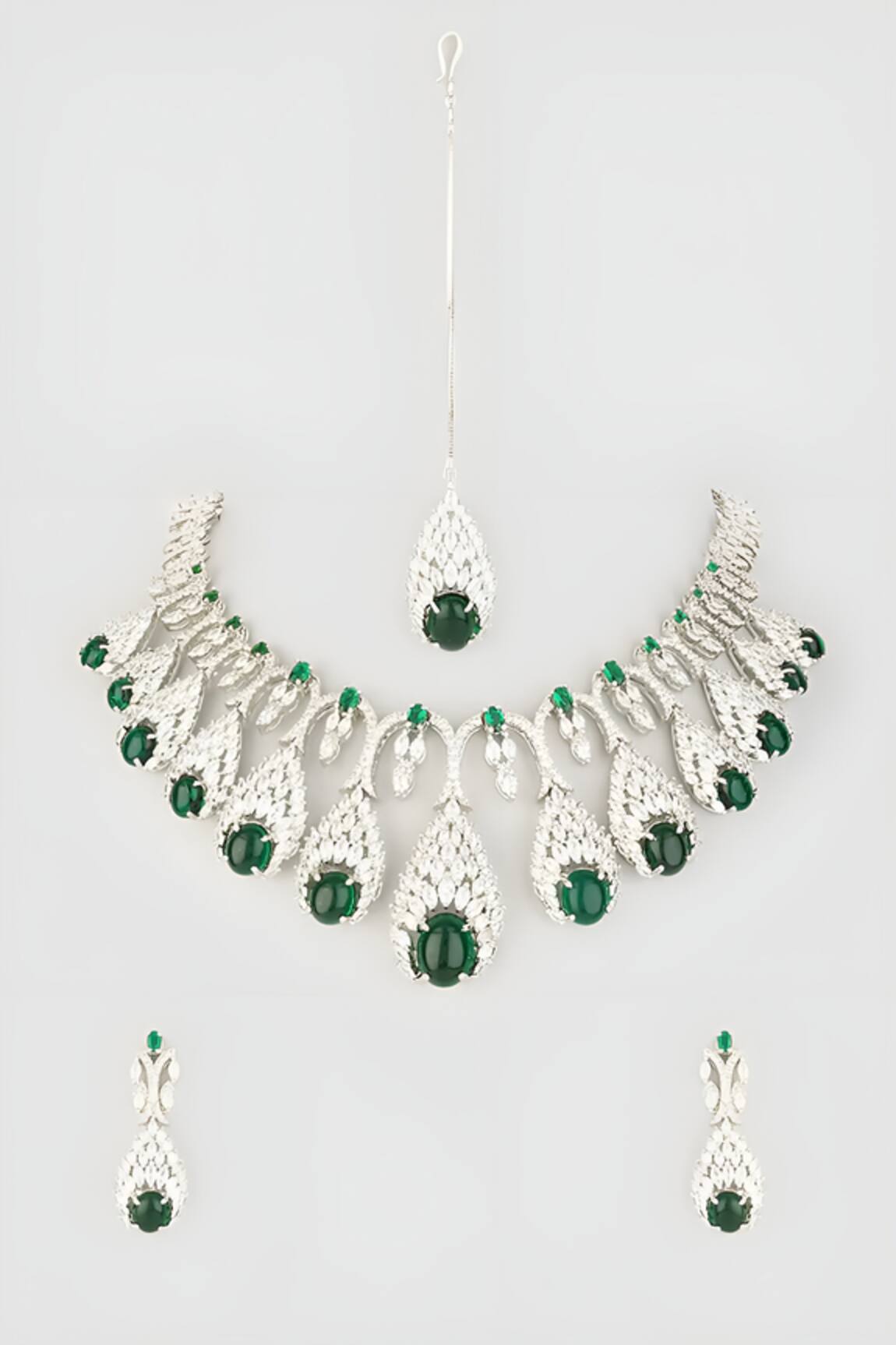 Prihan Luxury Jewelry Cubic Zircon Crescent Embellished Necklace Set 