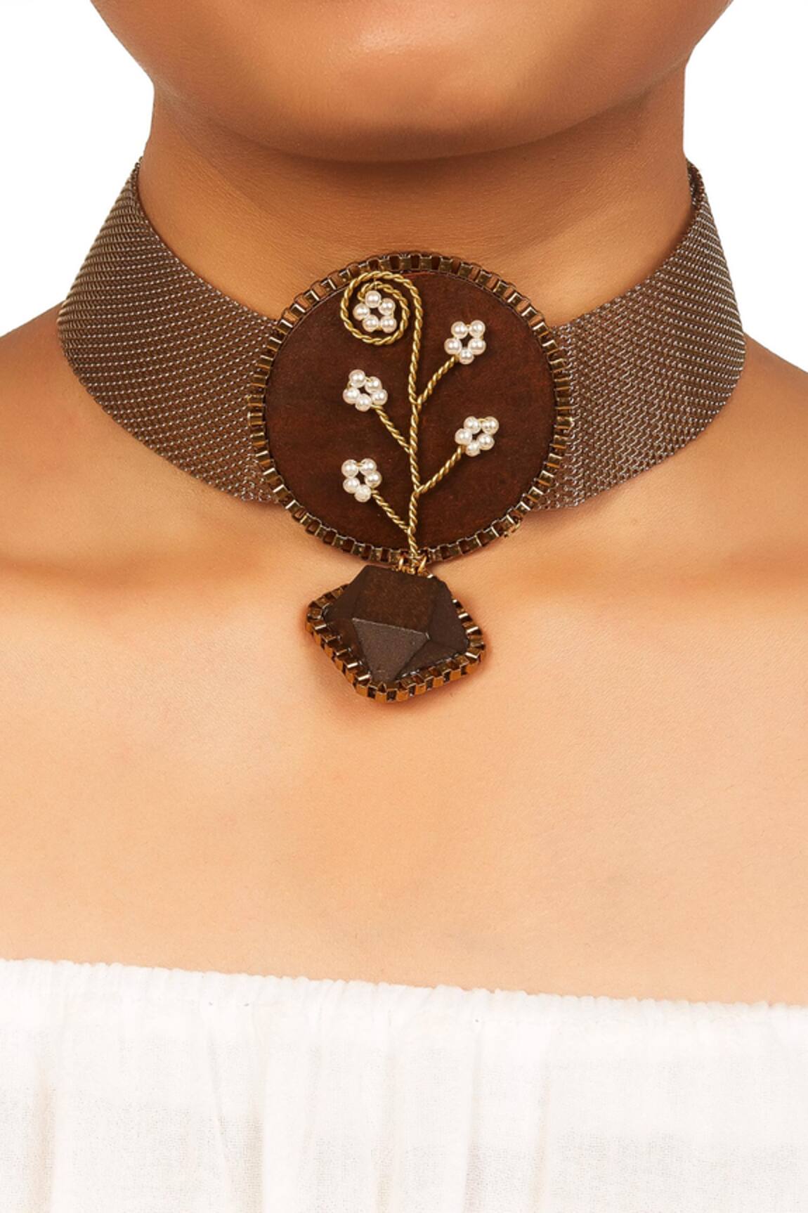 Rejuvenate Jewels Pearl Tree On Wood Choker