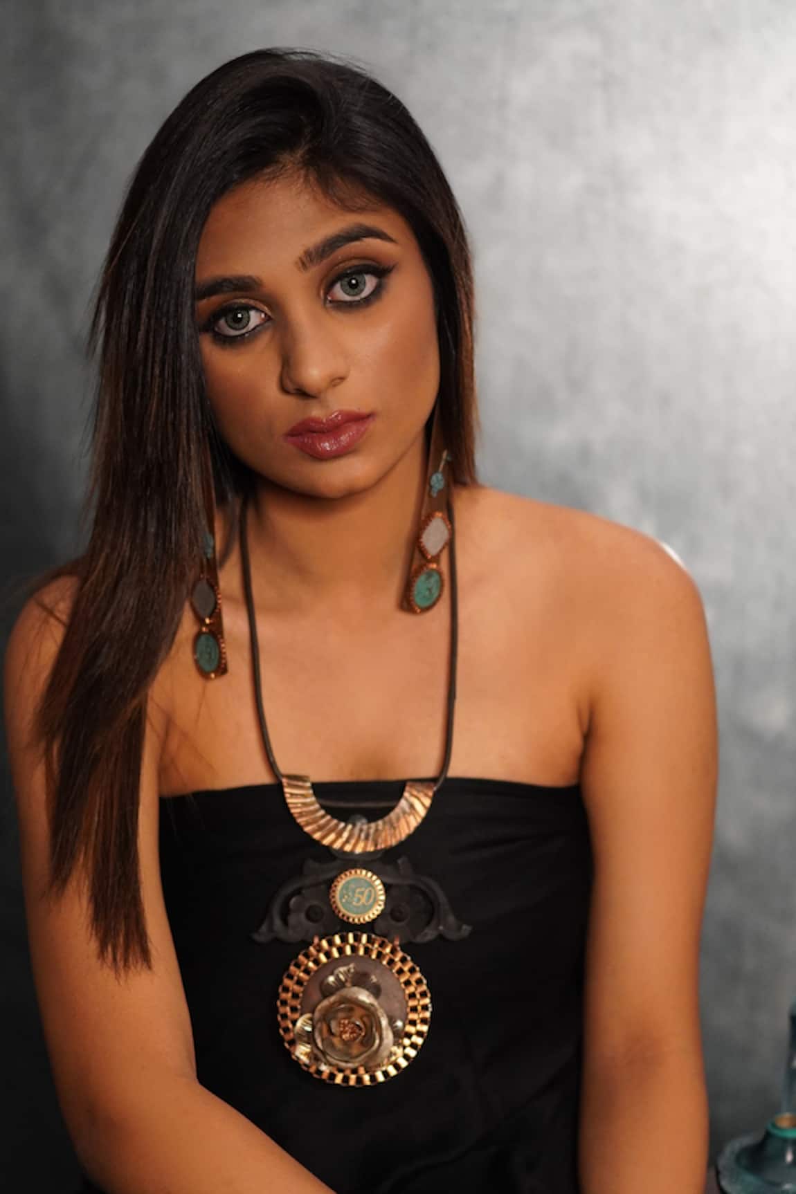 Rejuvenate Jewels Rose On Wood Pendant Necklace