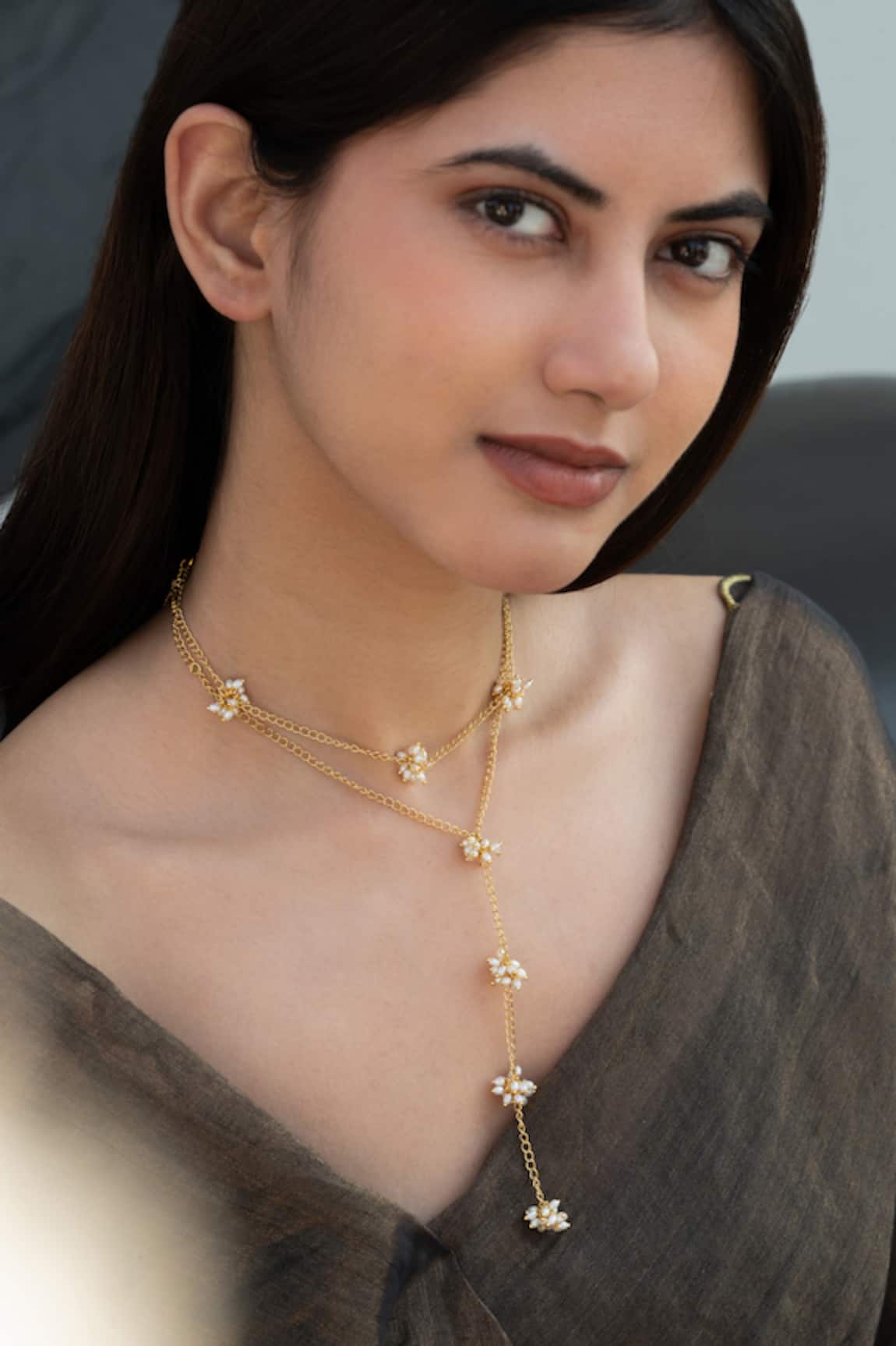 Do Taara Shell Pearl Layered Lariat Necklace