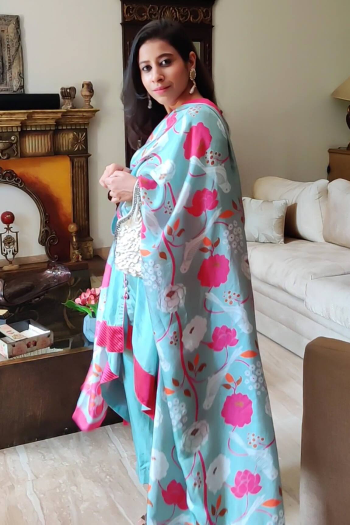 Thee Modern Roots Chirping Charmers Floral Print Dupatta