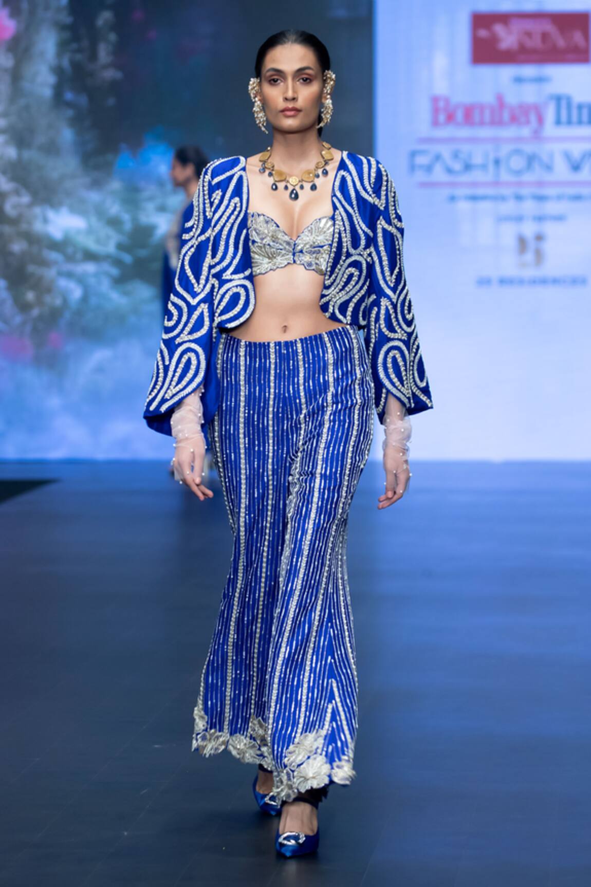 Anu Pellakuru Wavy Embroidered Jacket Flared Pant Set