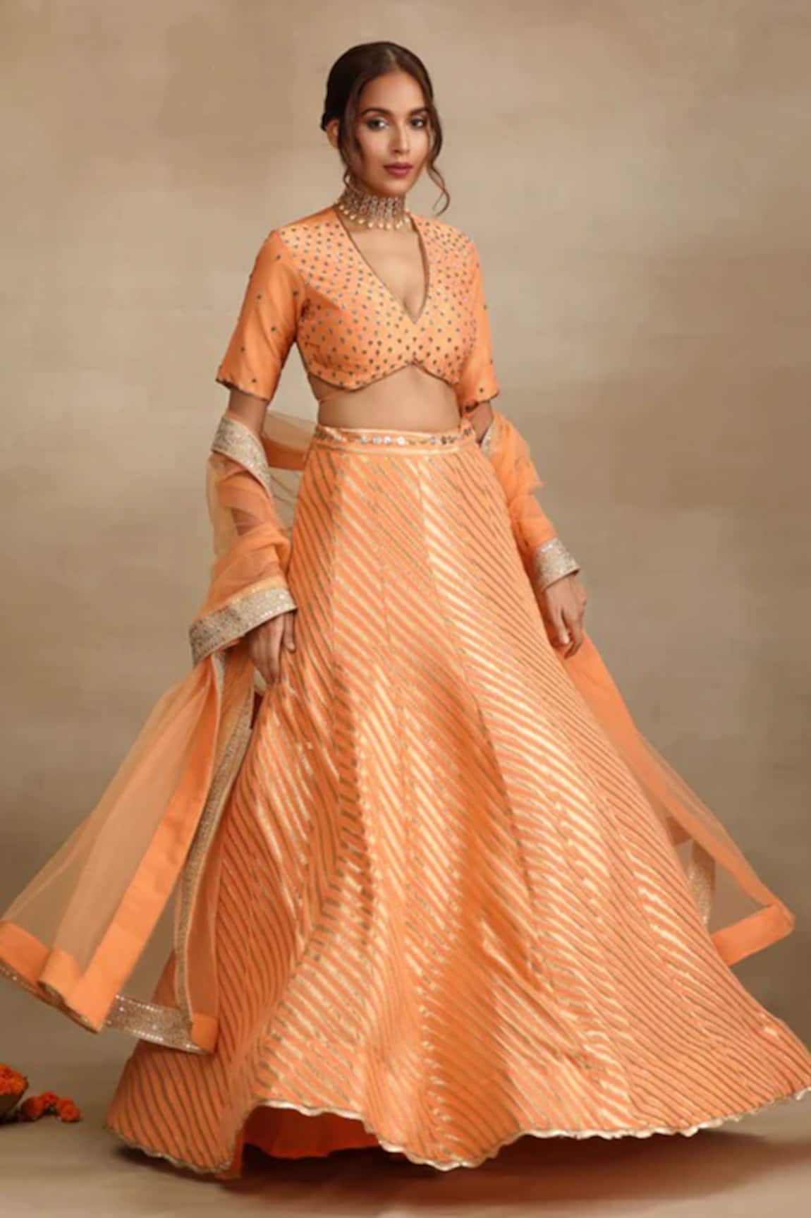 Trendy Tokari Leher Wave Woven Lehenga Set