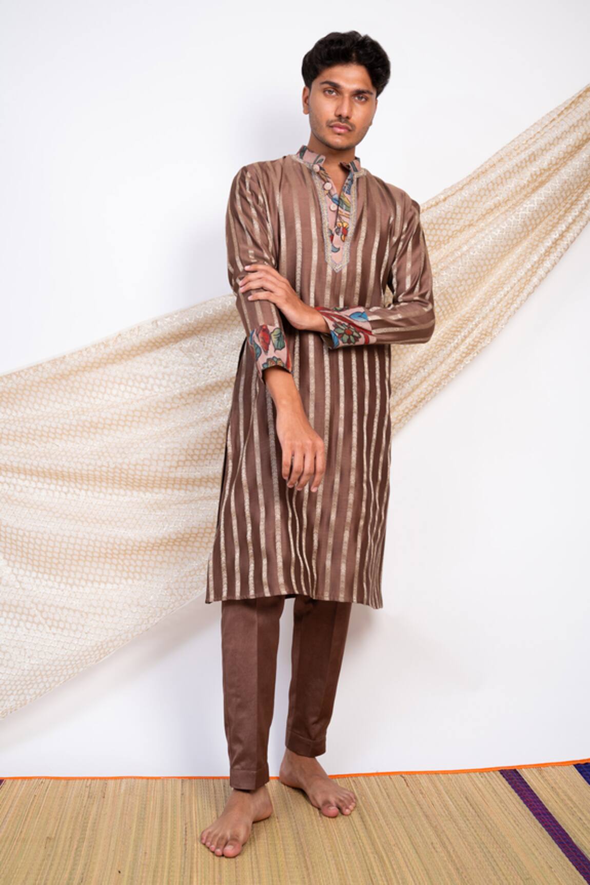 Aamra By Lavanya Gulshan Bloom Striped Kurta With Pant 